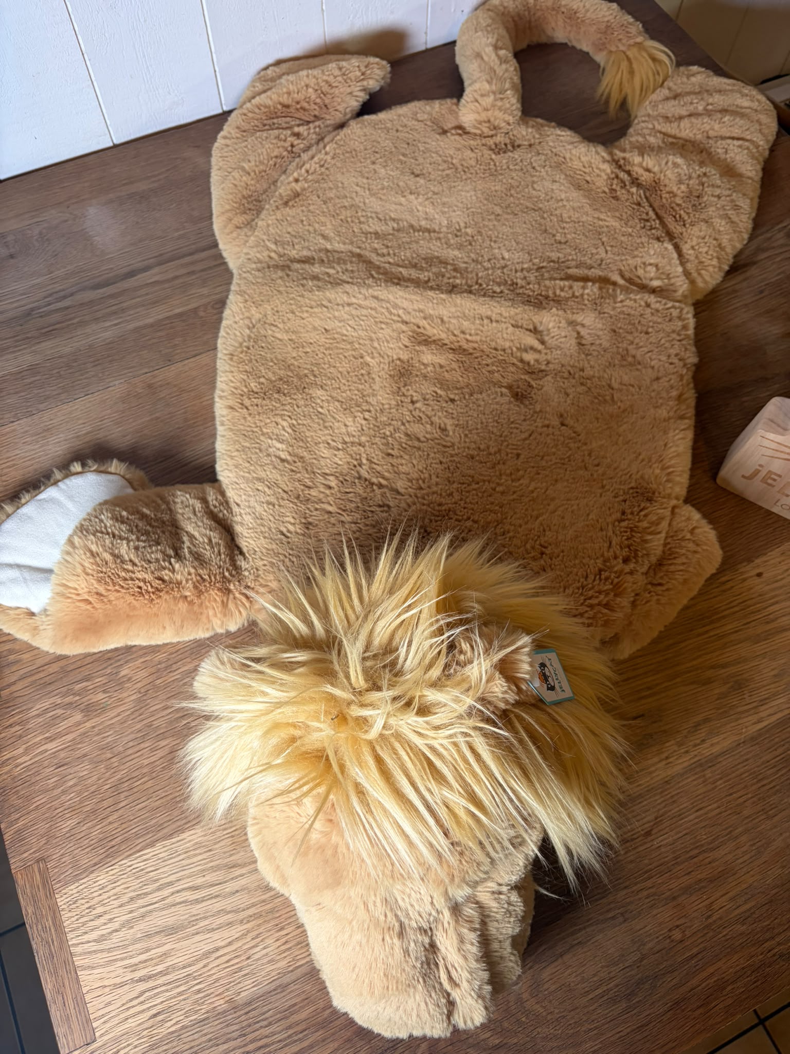 Jellycat Leonardo Lion Playmat