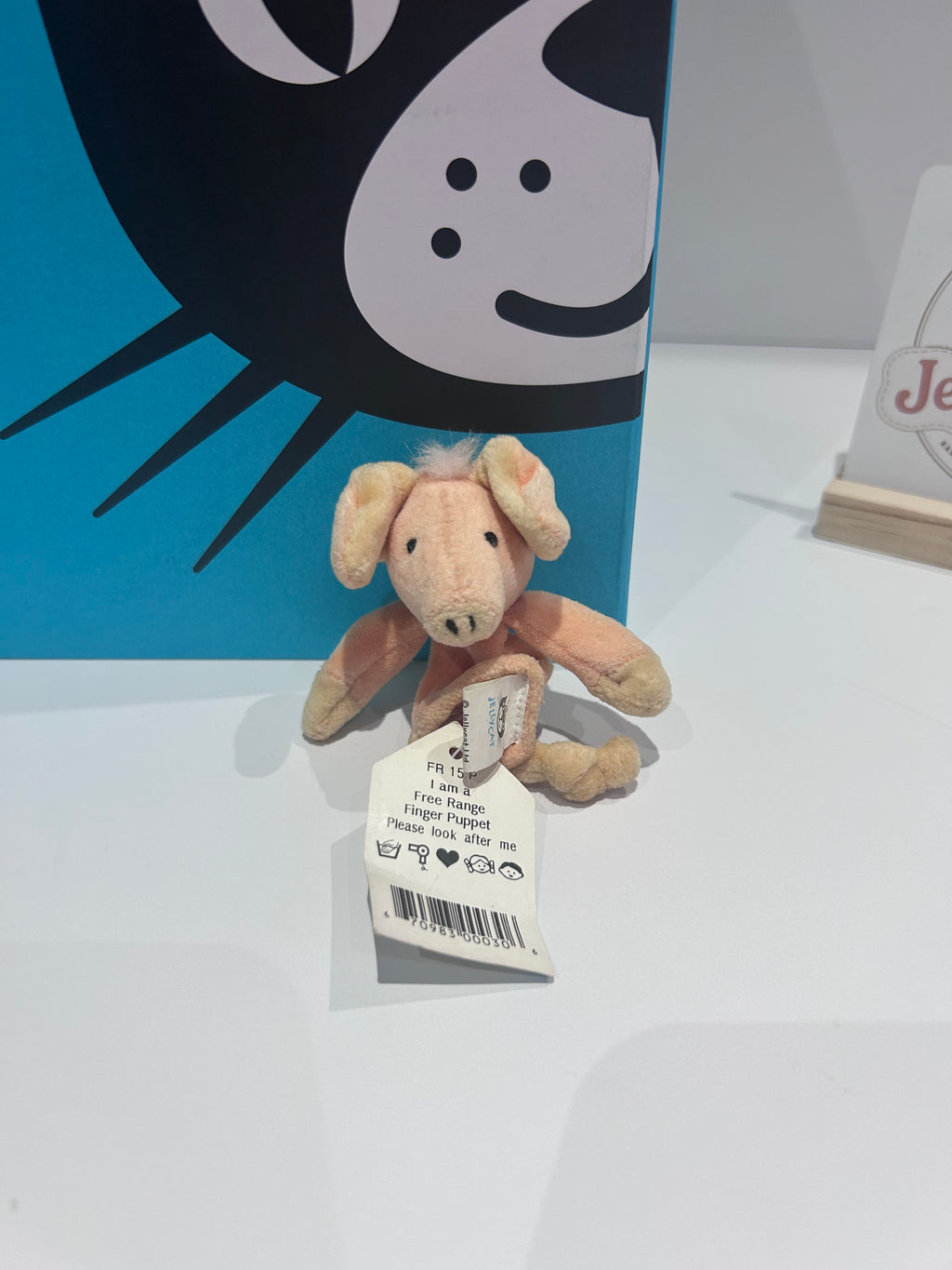 Jellycat Free Range Pig Finger Puppet