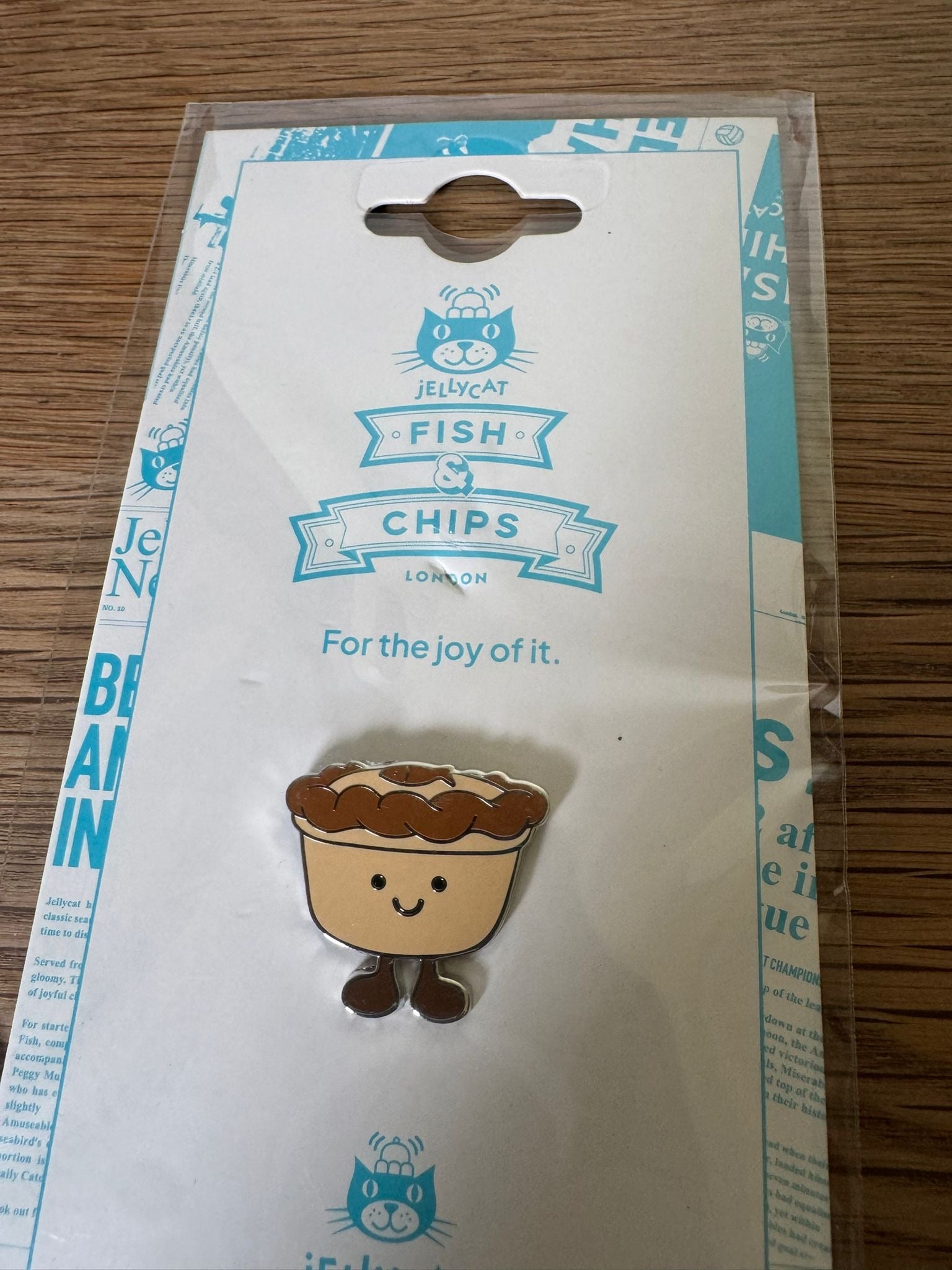 Jellycat Fish Pie Pin Badge //London Exclusive