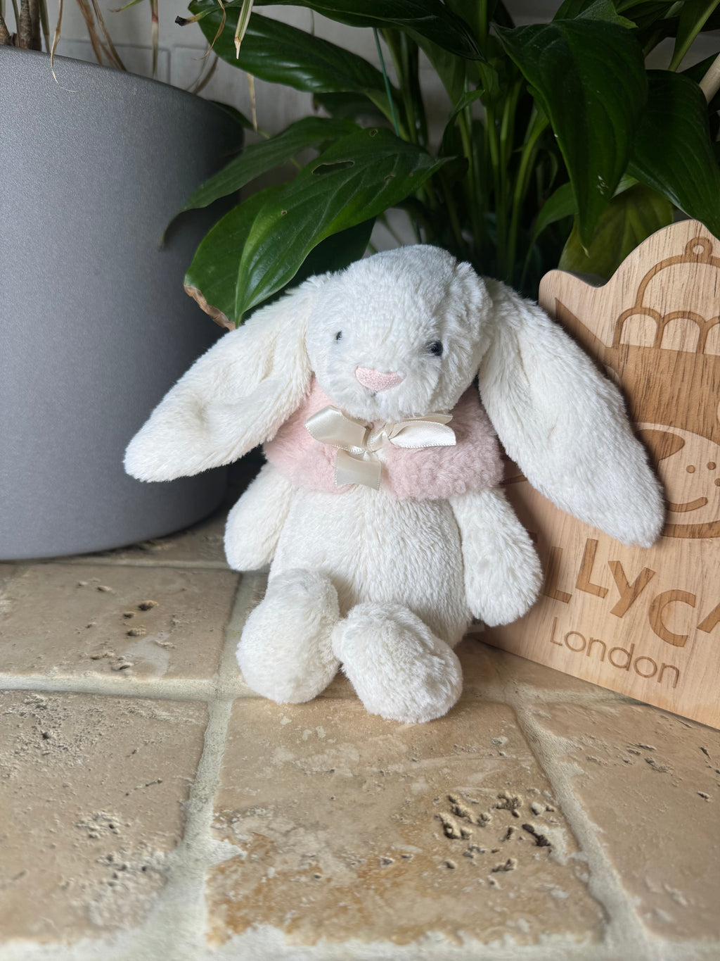 Jellycat Bashful Cream Snow Bunny