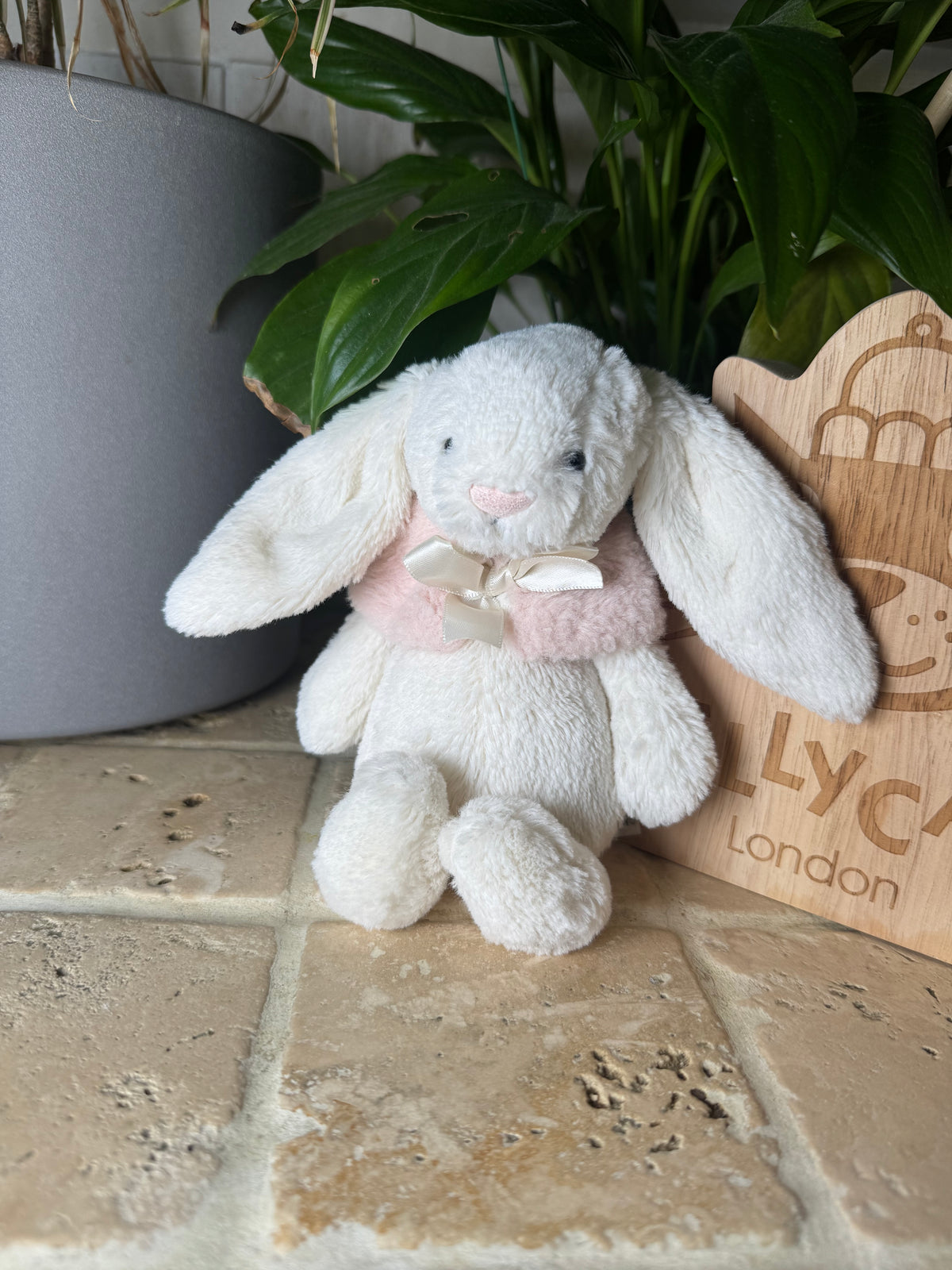 Jellycat Bashful Cream Snow Bunny