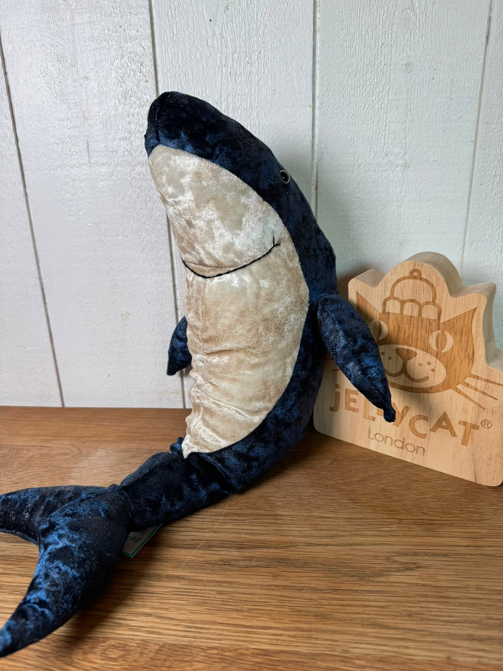 Jellycat Victor Great White Shark