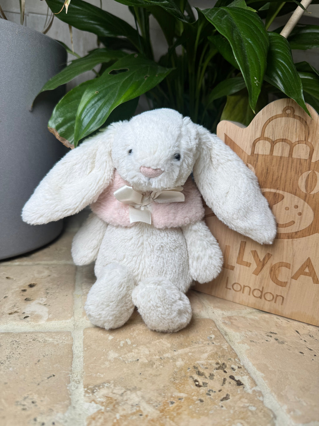 Jellycat Bashful Cream Snow Bunny