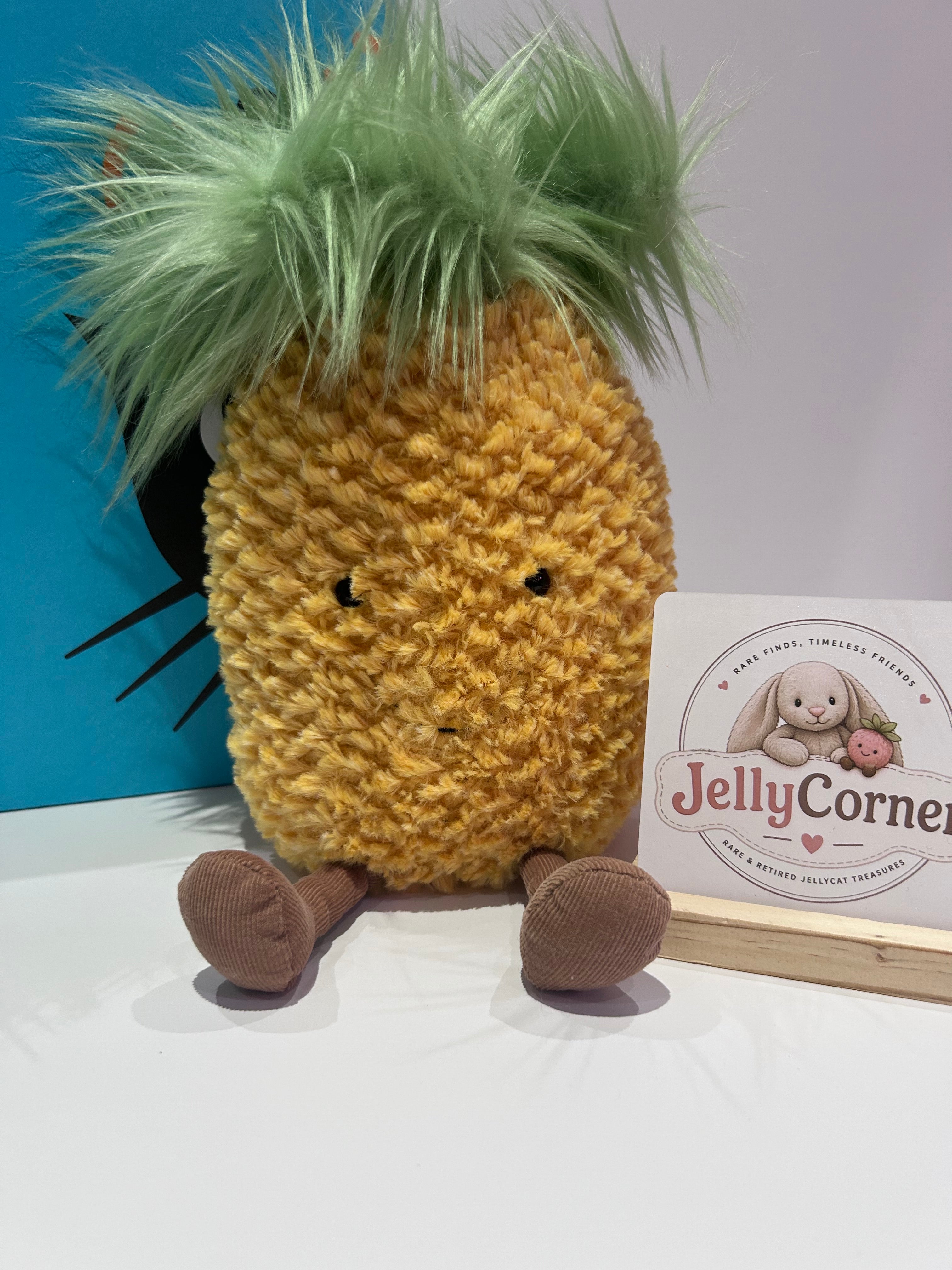 Amuseable Large Pineapple