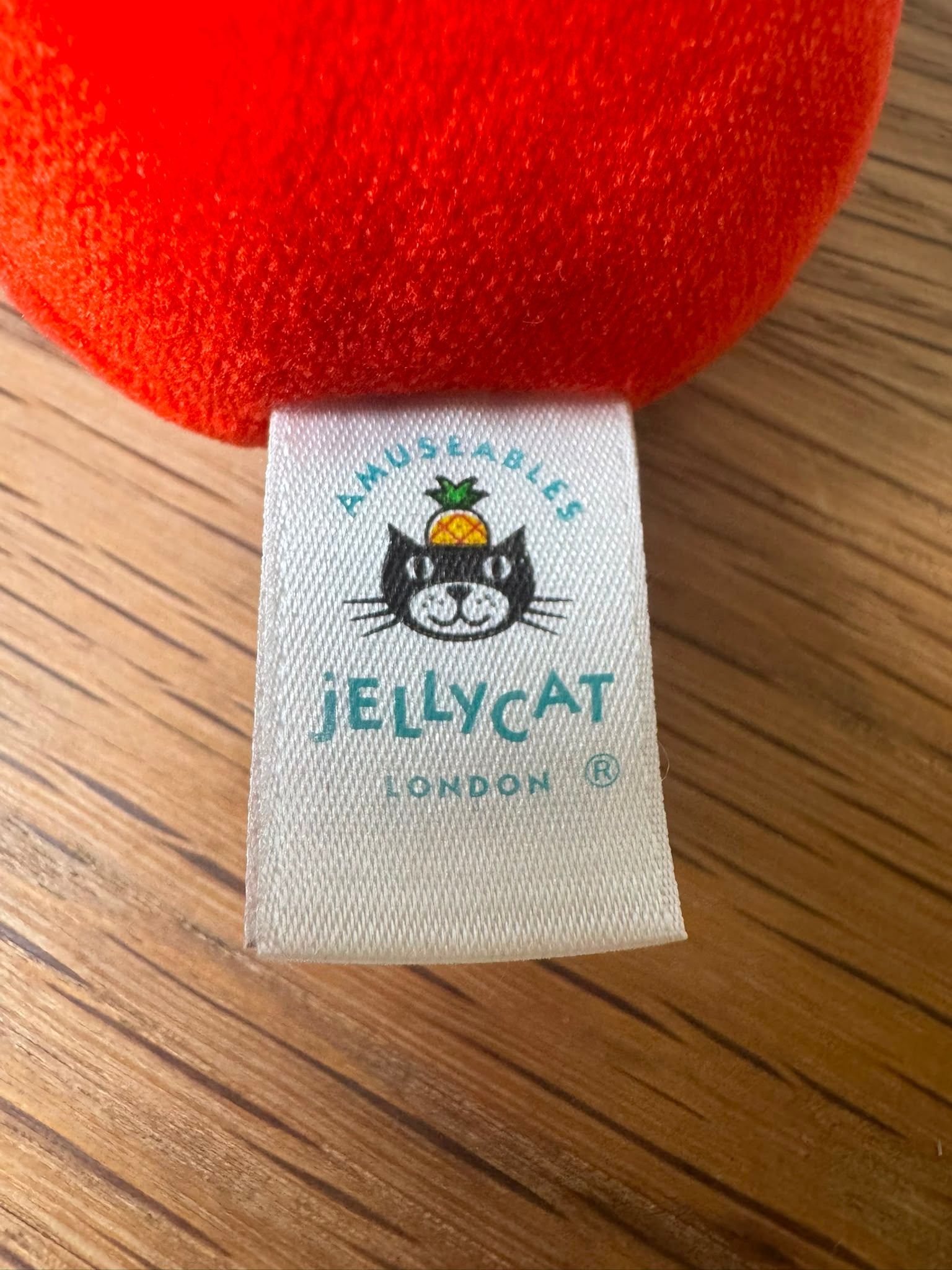 Jellycat Vivacious Tomatoes