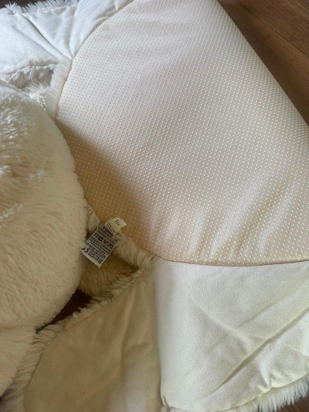 Jellycat Perry Polar Bear Play Mat