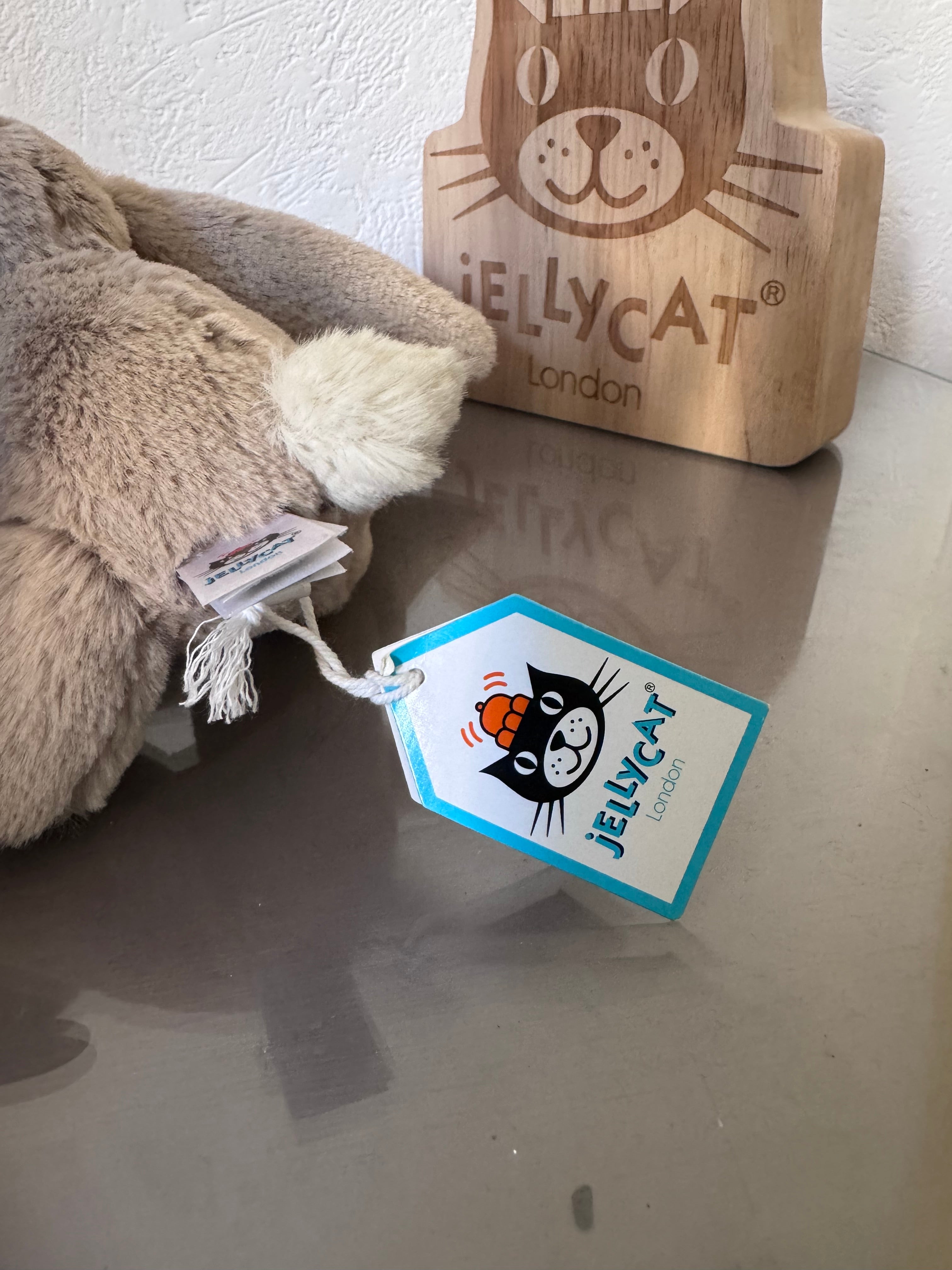 Blossom Bea Beige Bunny Musical Pull