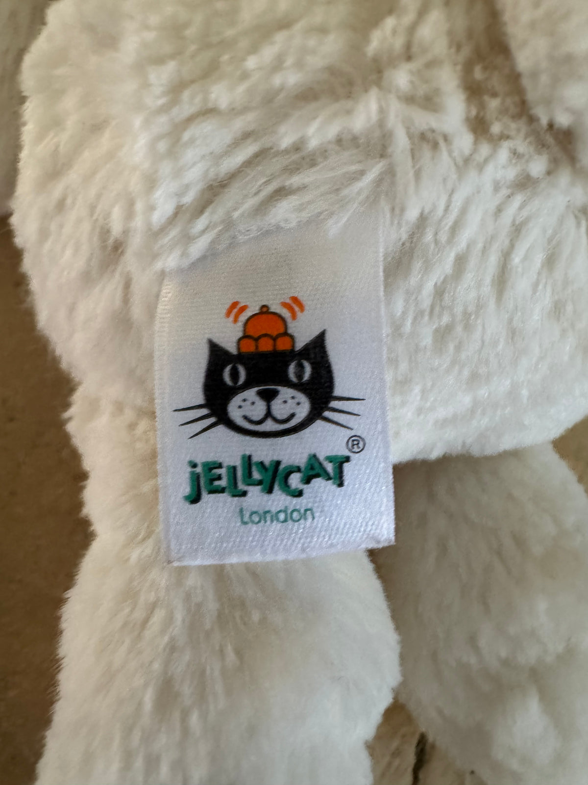 Jellycat Bashful Cream Snow Bunny