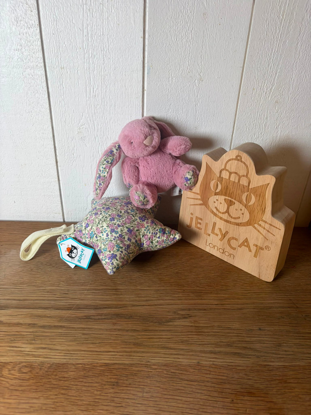 Jellycat Bashful Blossom Bunny Musical Pull 28cm - Original Tulip