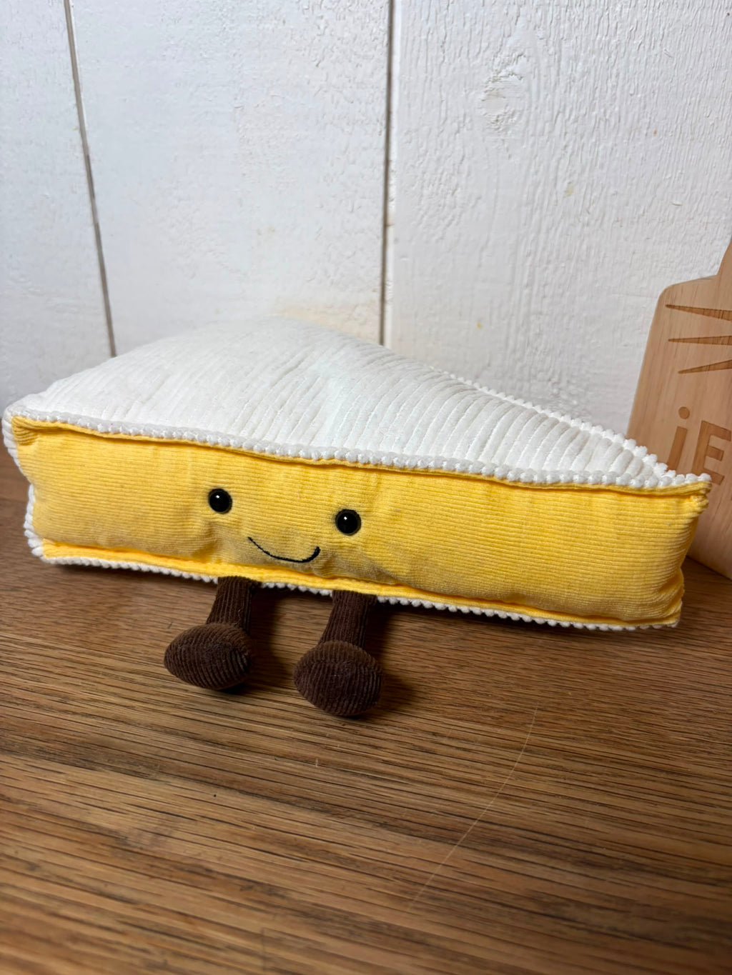 Jellycat Amuseable Brie
