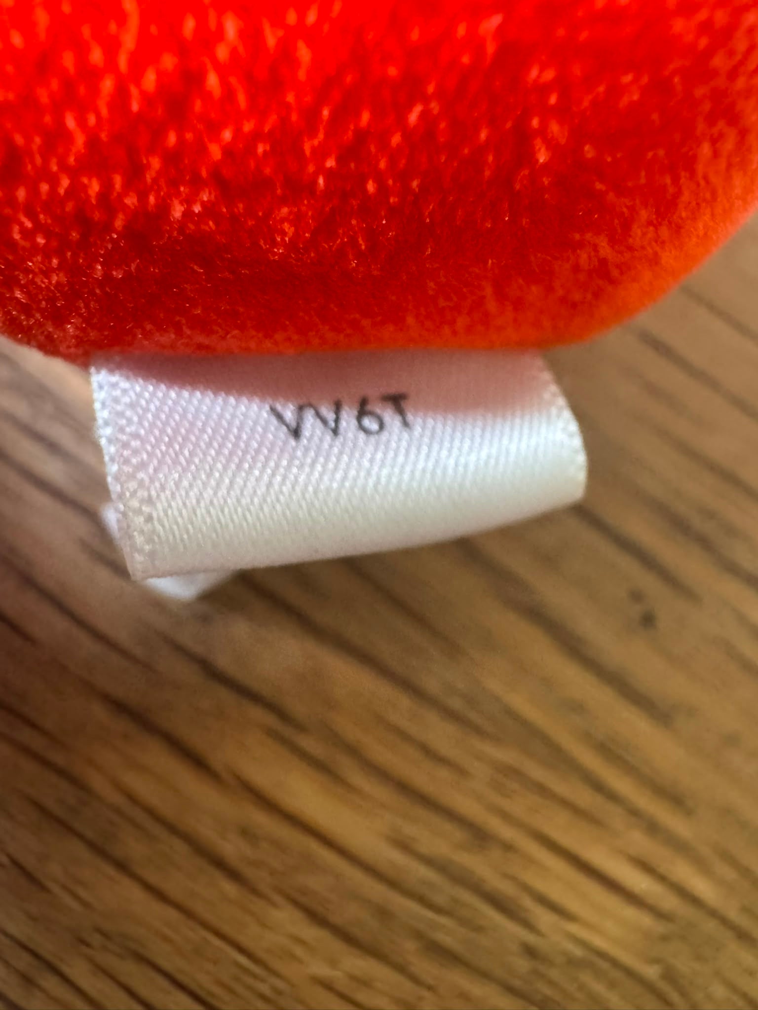 Jellycat Vivacious Tomatoes