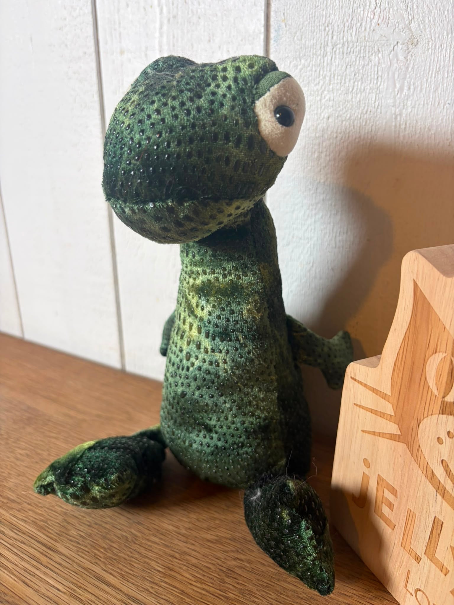 Jellycat Larry Lizard
