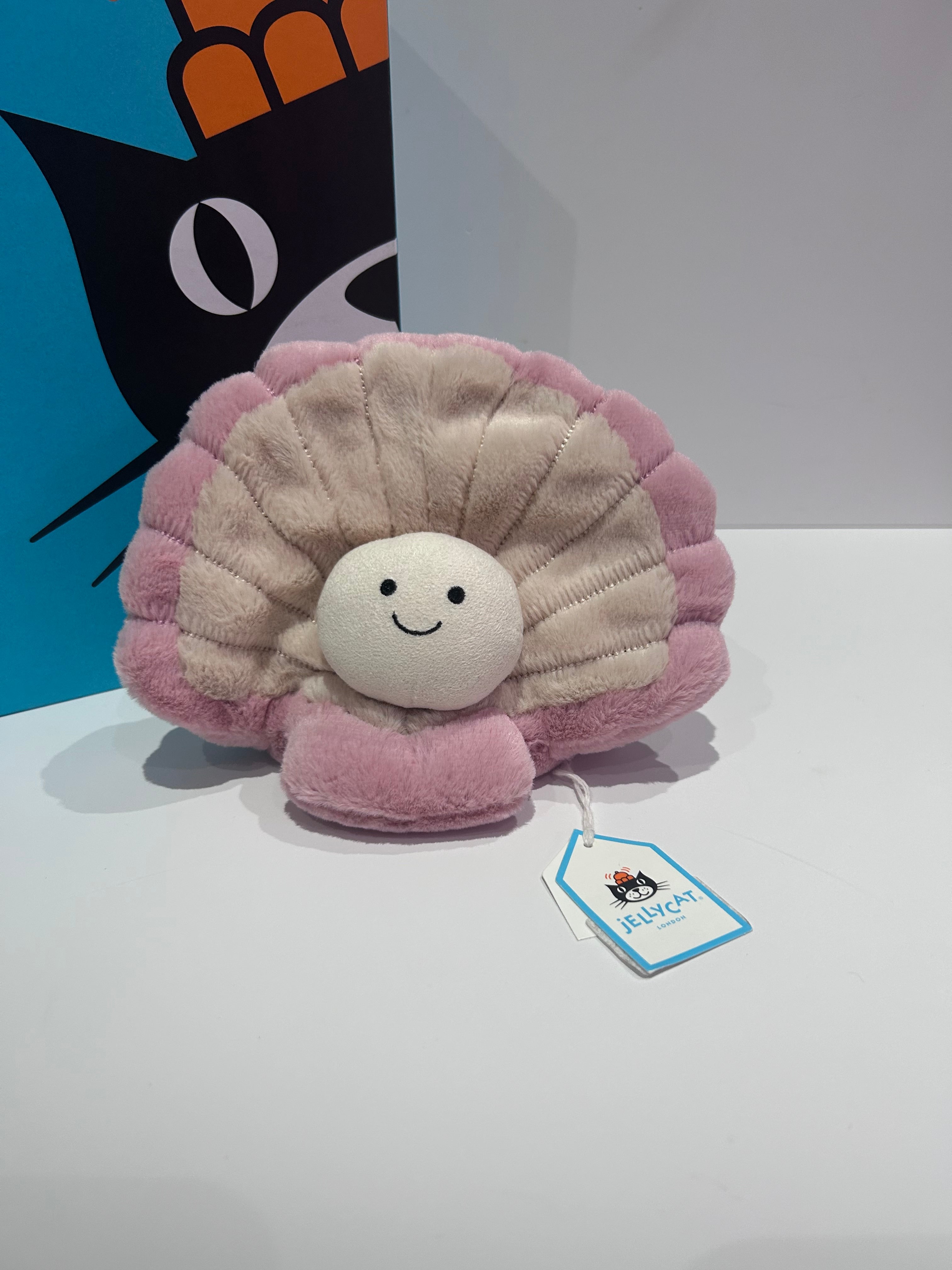 Jellycat Clemmie Clam - Tagged