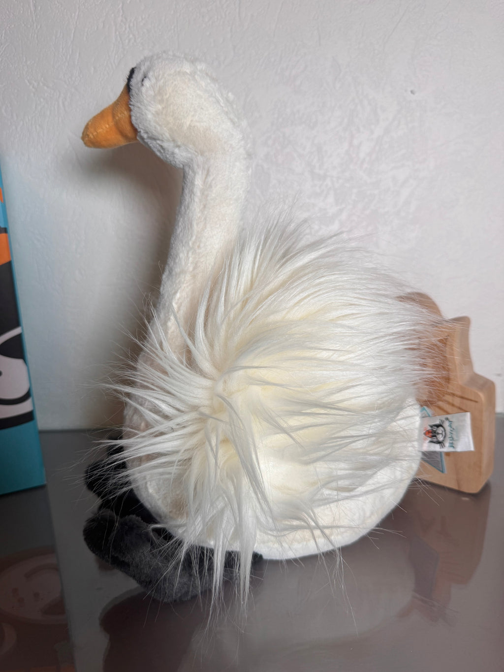 Petite Solange Swan
