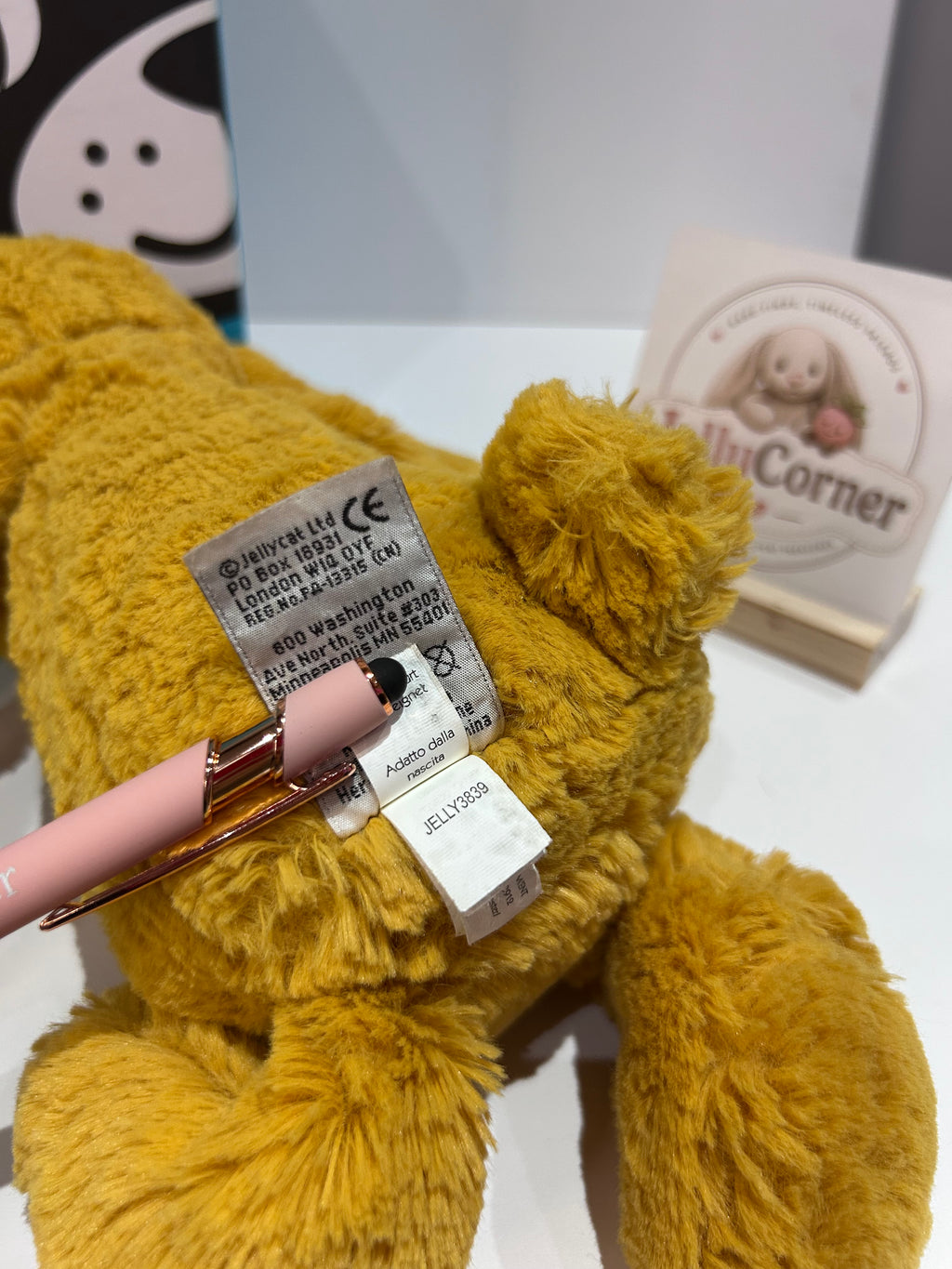 Jellycat Saffron Bunny - Medium