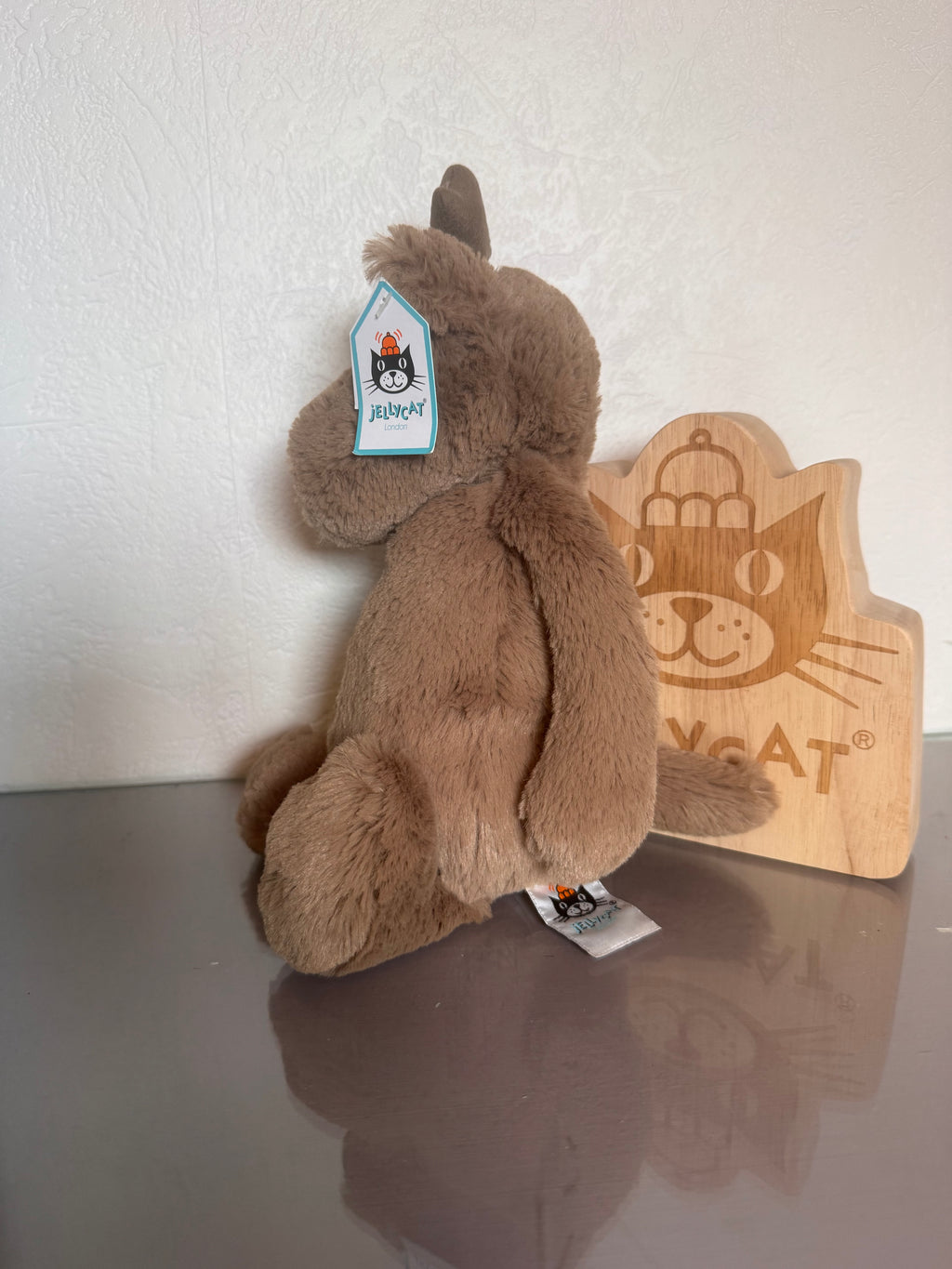 Medium Bashful Reindeer