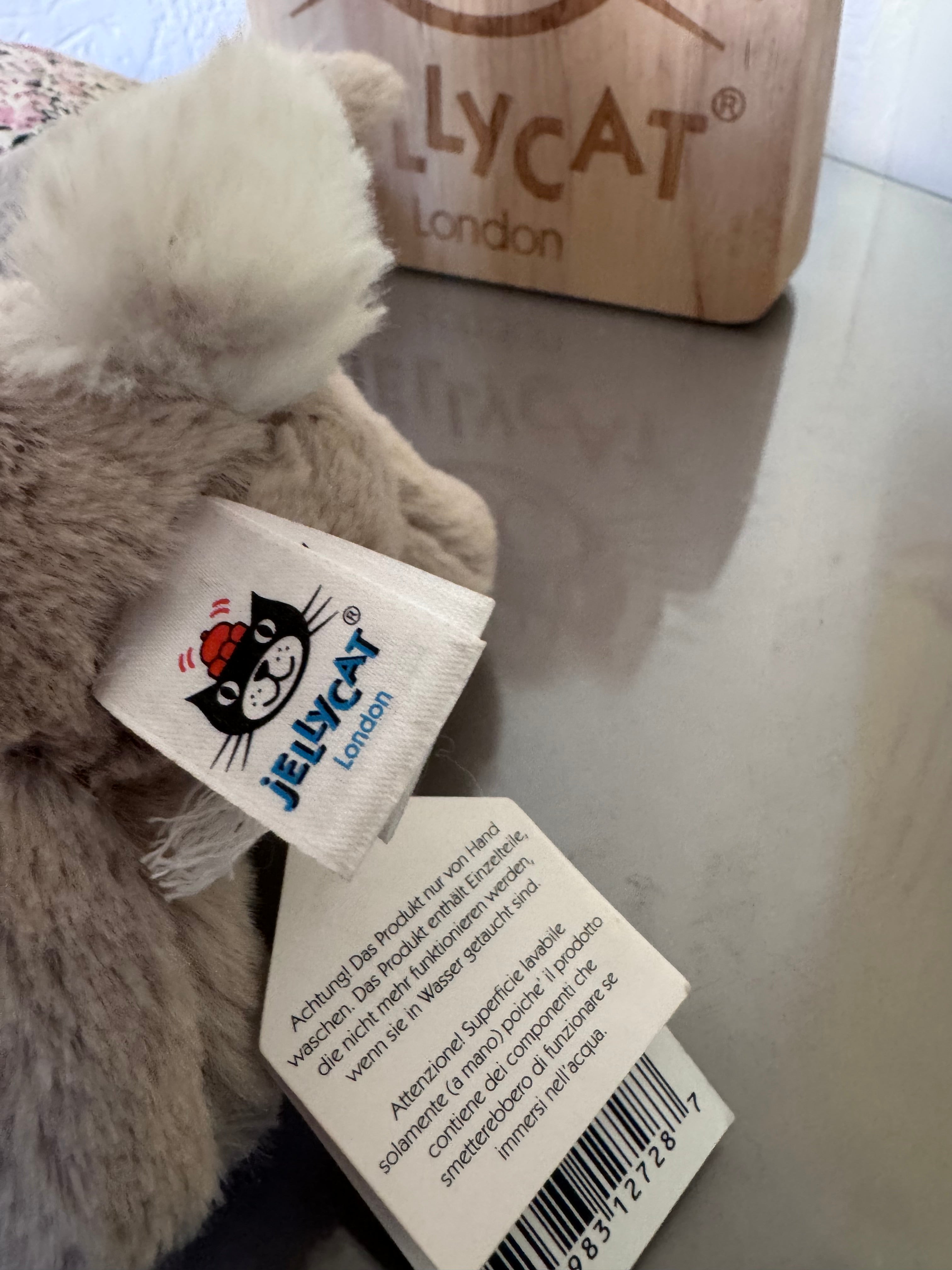 Blossom Bea Beige Bunny Musical Pull