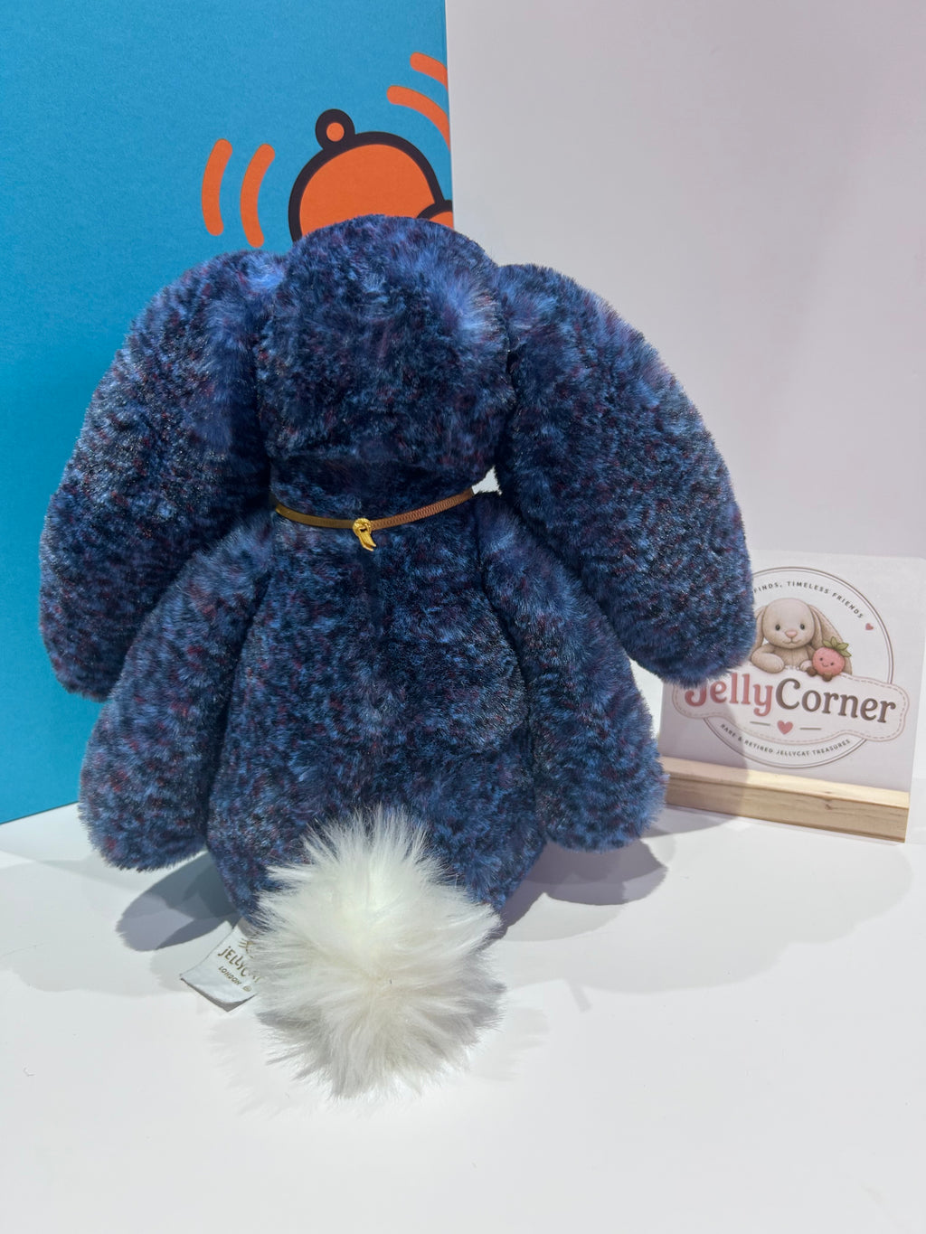 Luxe Hopscone Bunny