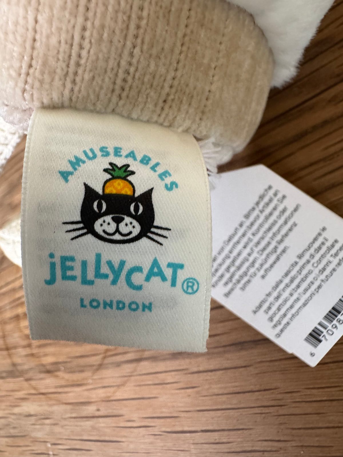 Jellycat Amuseables Von Illa Eiskaffee + Pin + Sticker | Jellyfest Berlin Exclusive