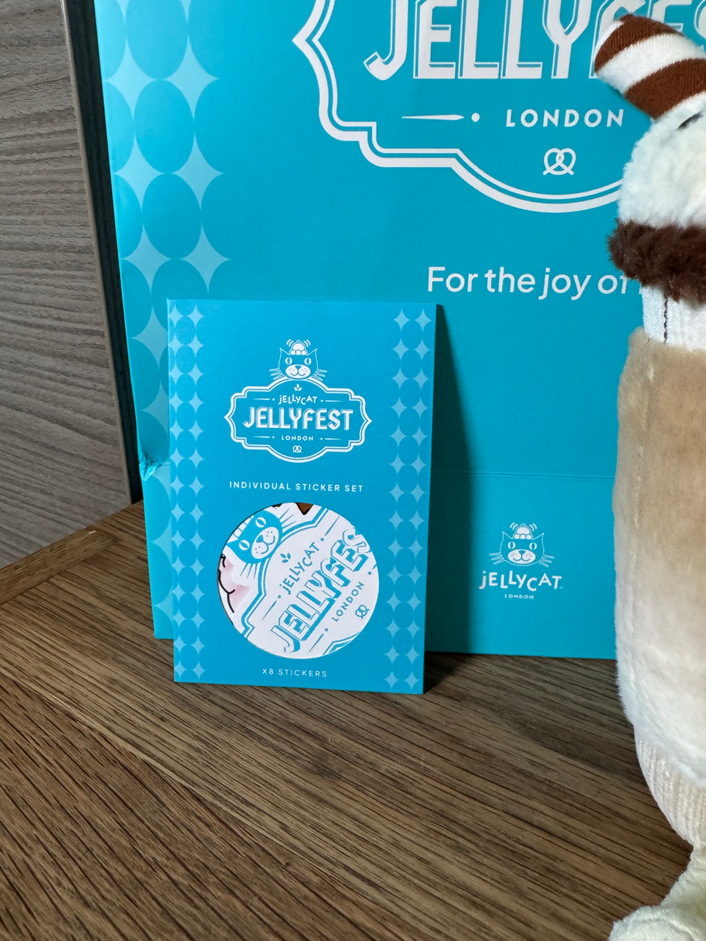 Jellycat Amuseables Von Illa Eiskaffee + Pin + Sticker | Jellyfest Berlin Exclusive