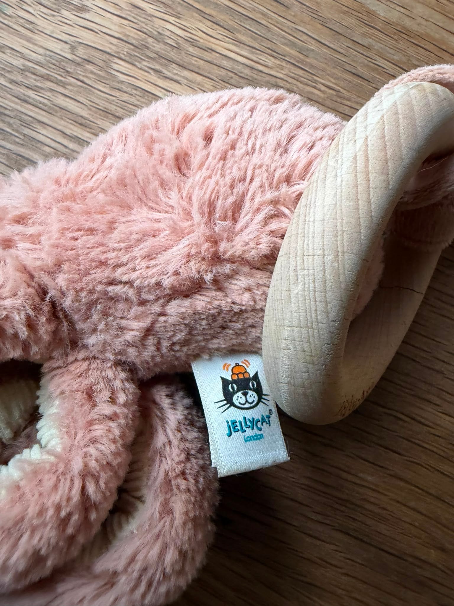 Jellycat Odell Octopus Wooden Ring Toy - Untagged