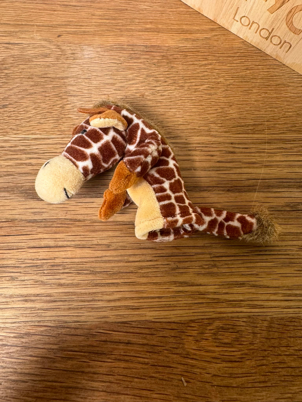 Jellycat Giraffe Finger Puppet