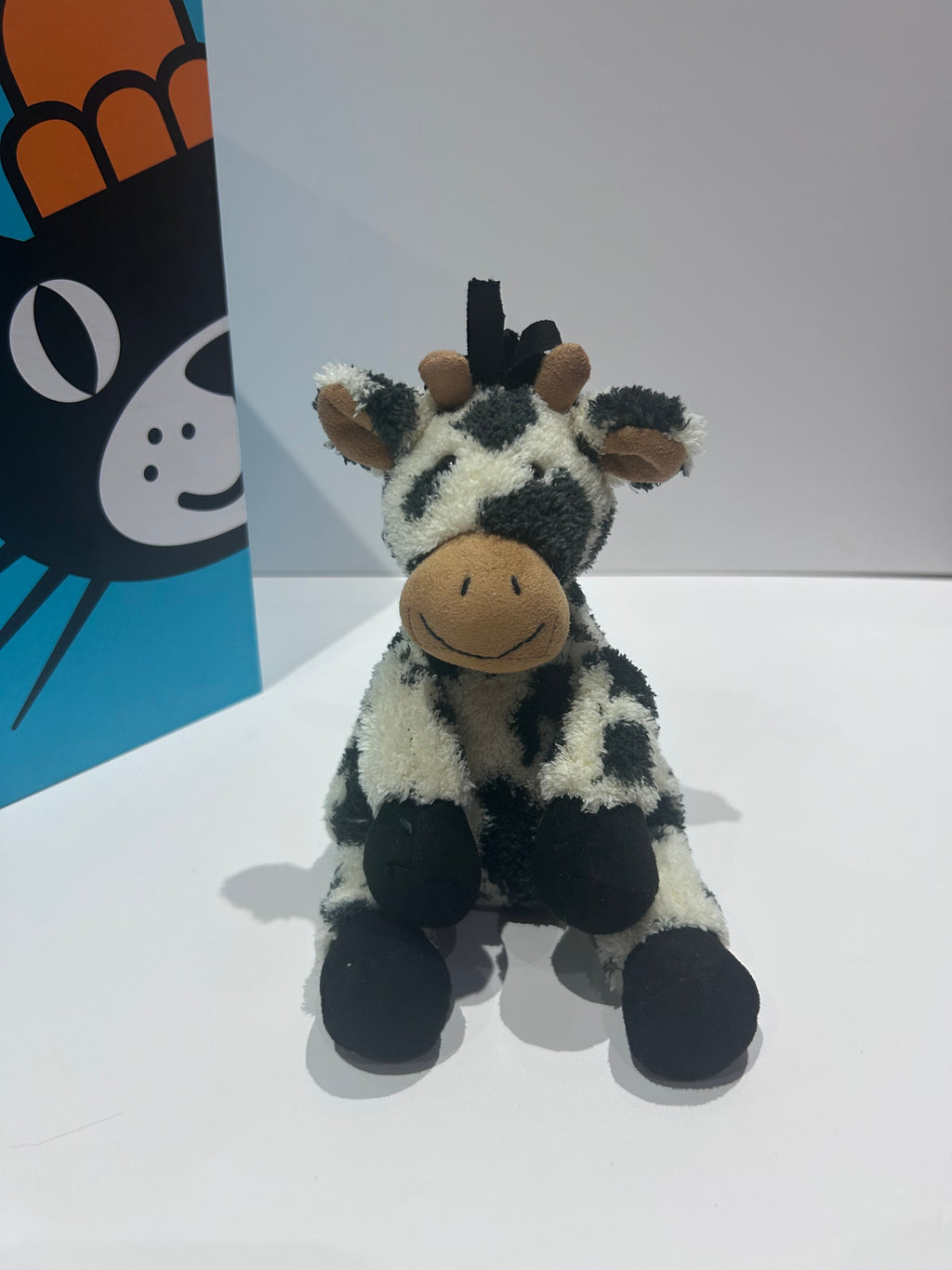 Jellycat Cow Animal Baggage Tin - Exclusive