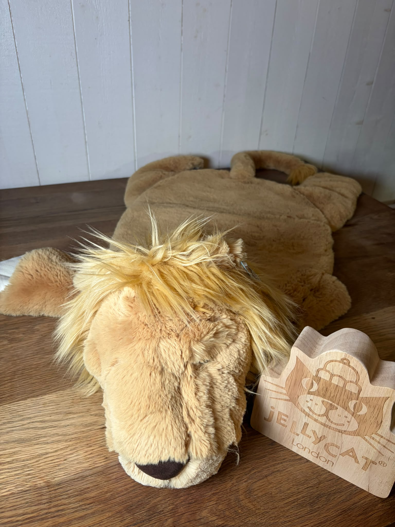 Jellycat Leonardo Lion Playmat