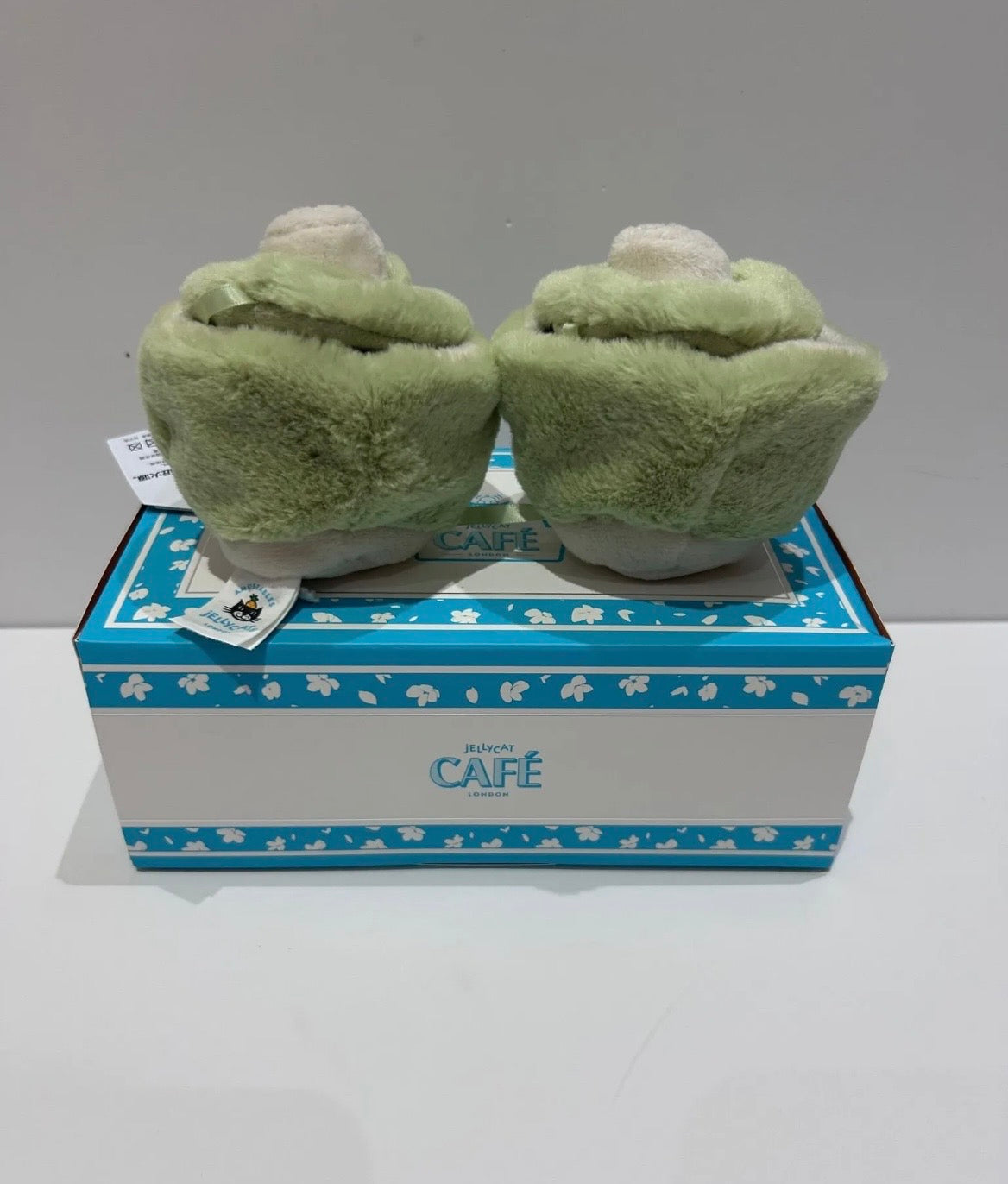 Ool & Ong Teacups
