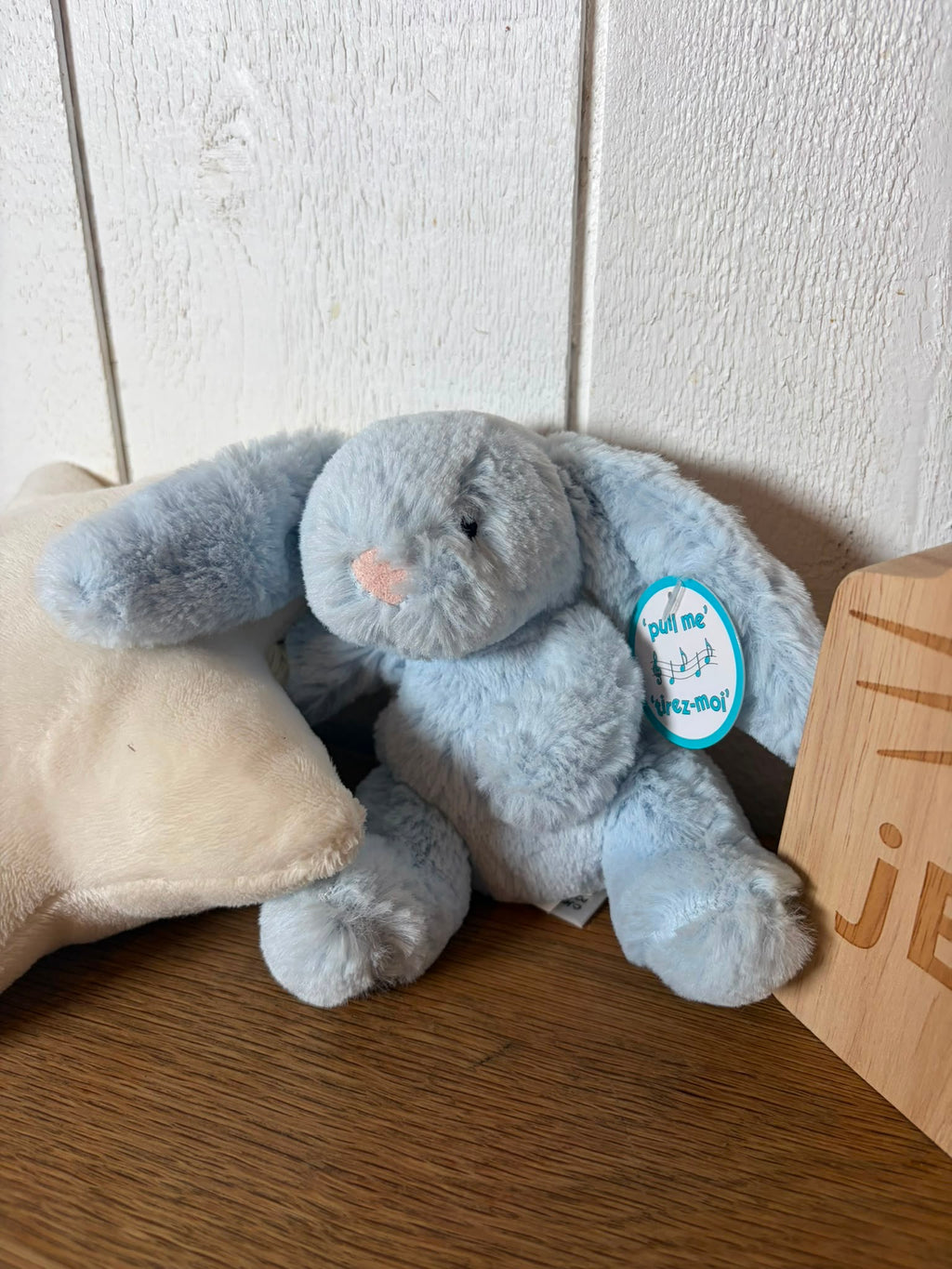 Jellycat Bashful Bunny Musical Pull 28cm - Blue