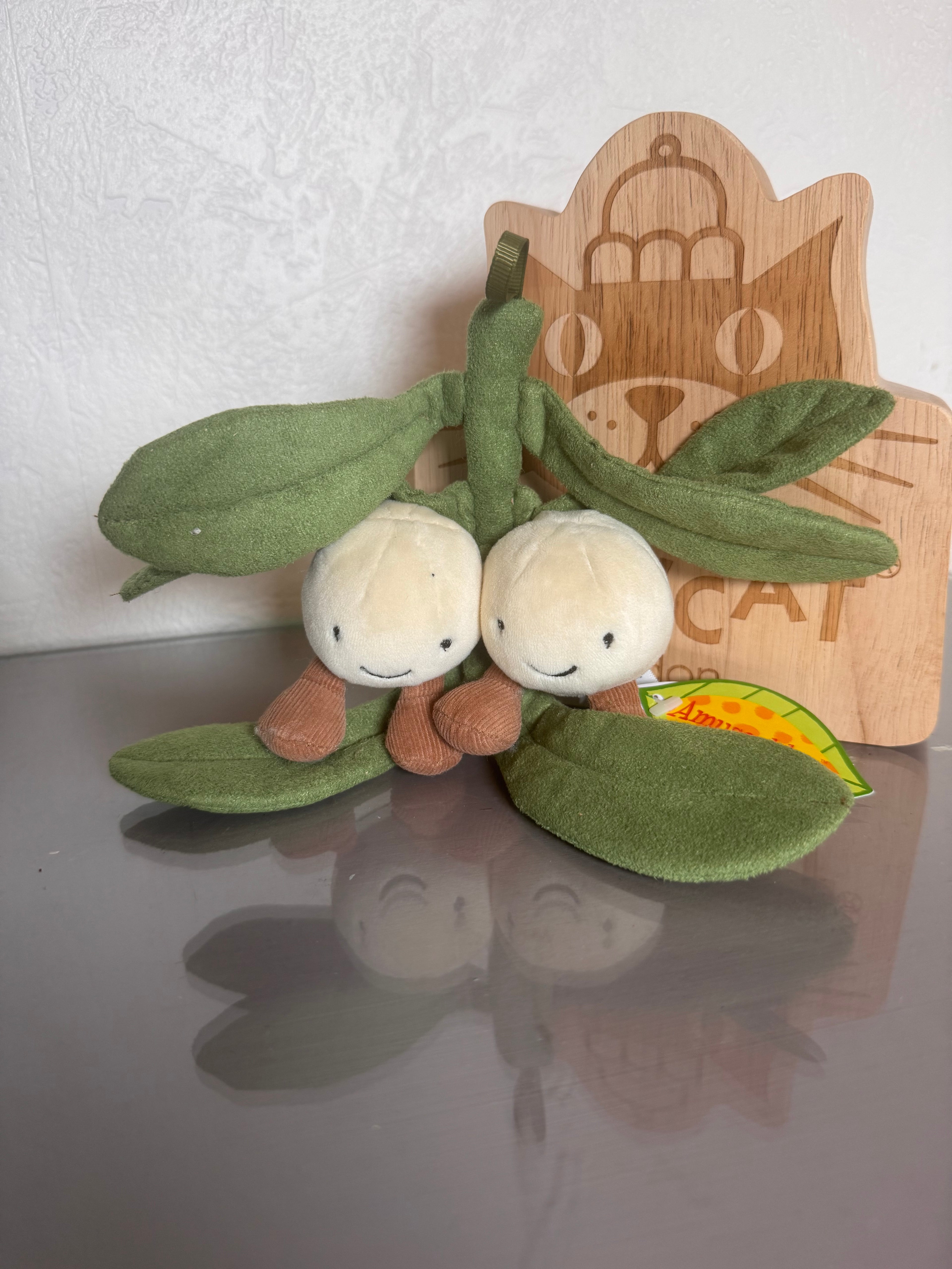 Original Amuseable Mistletoe