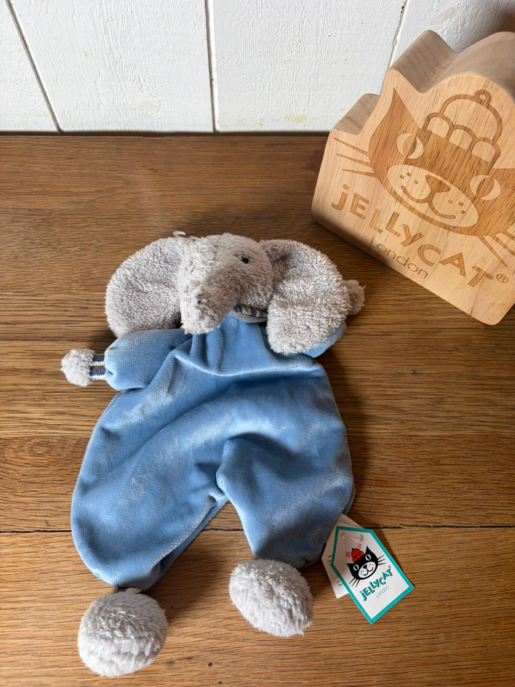 Jellycat Lingley Elephant Soother