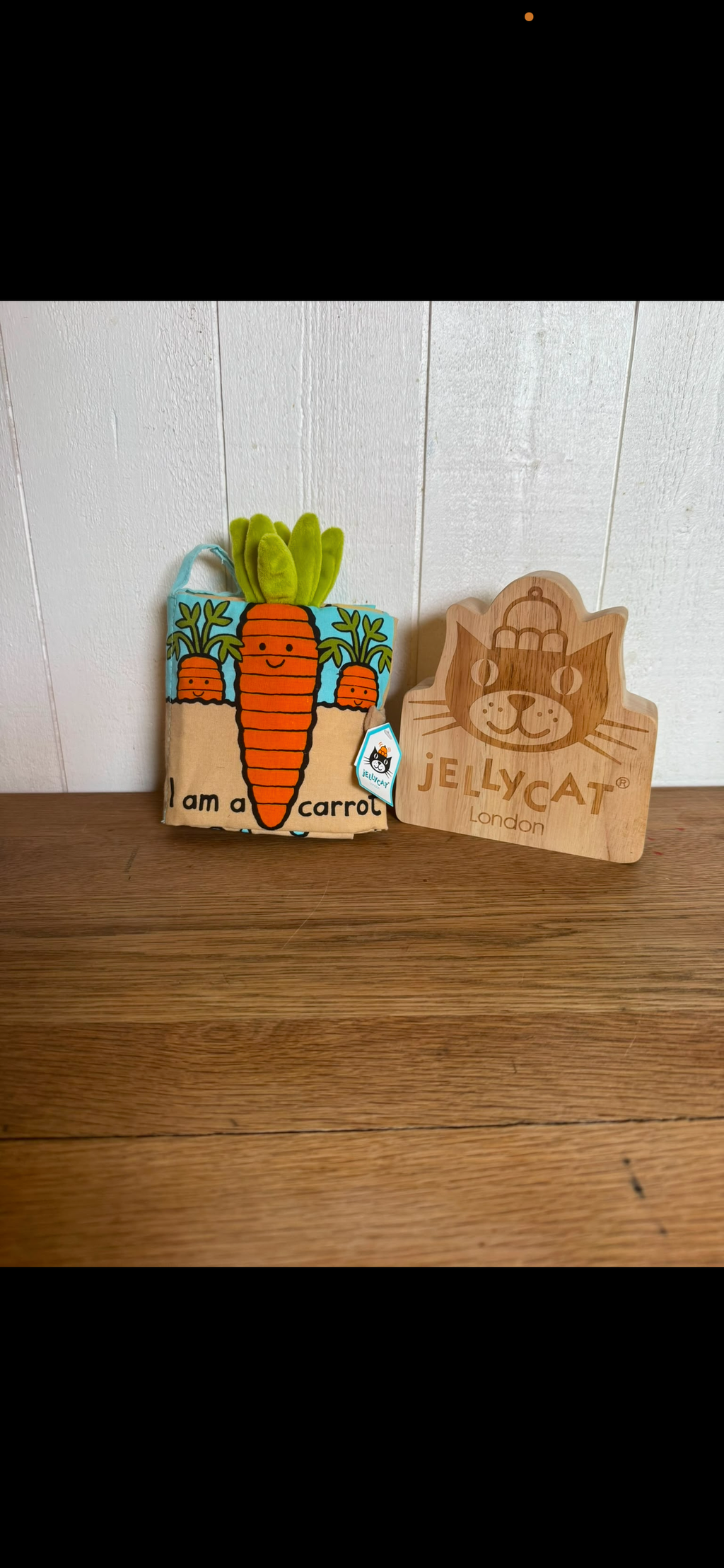 Jellycat ‘I am a carrot’ Cloth Book