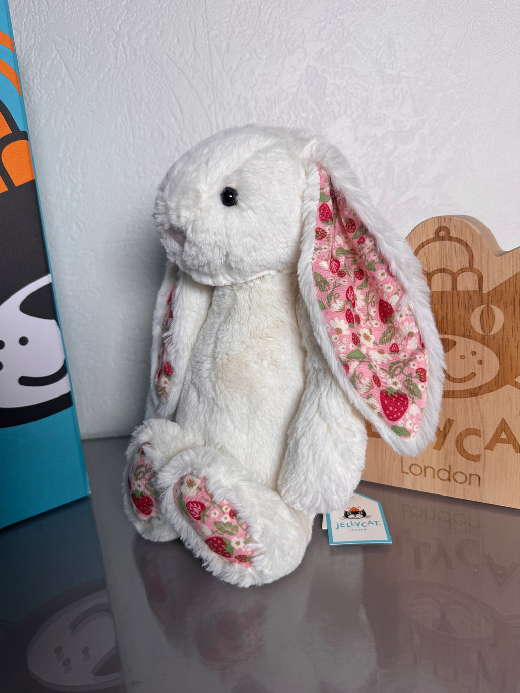 Blossom cream Bunny ’Berry’