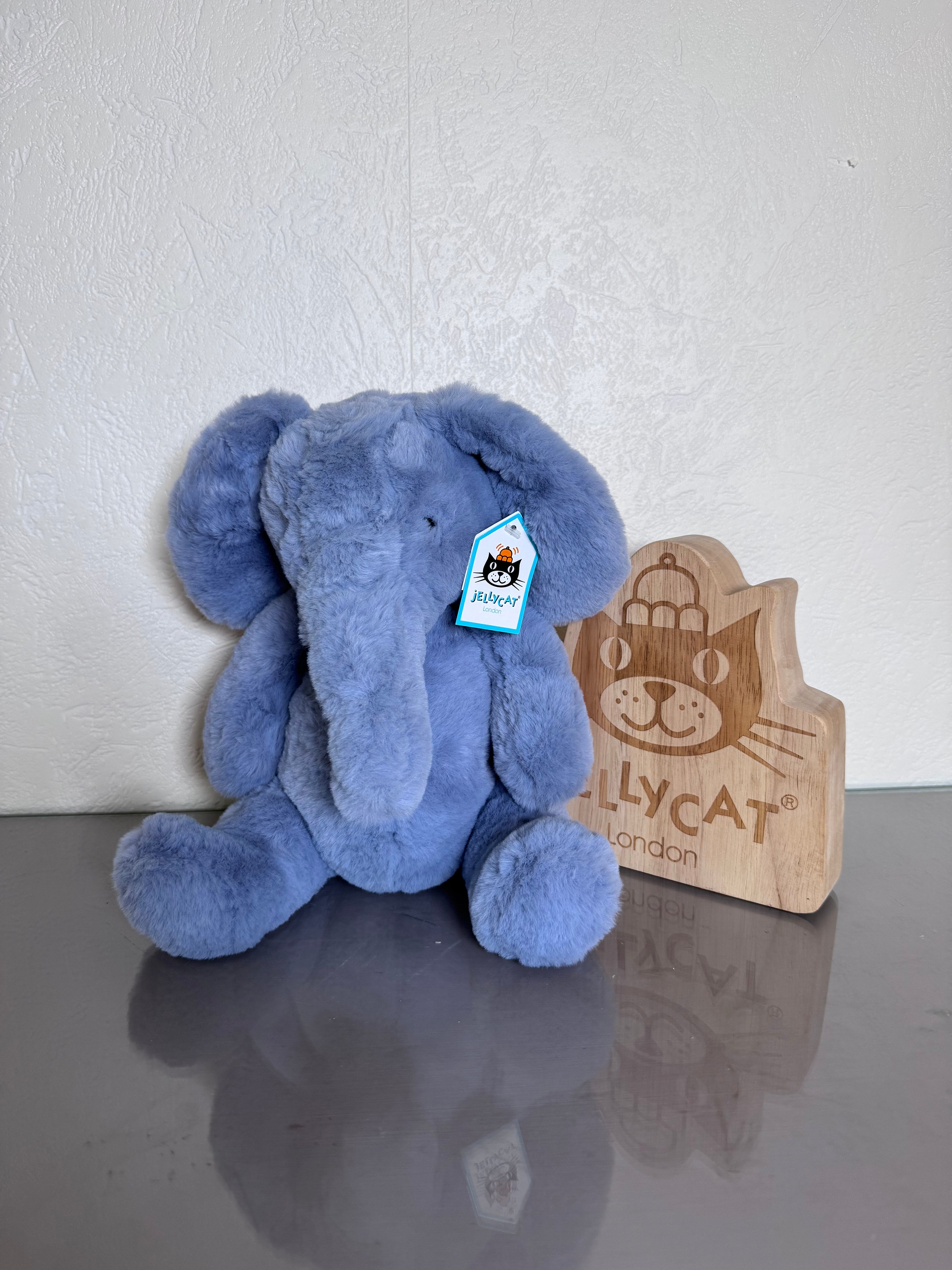 Medium Puffles Elephant