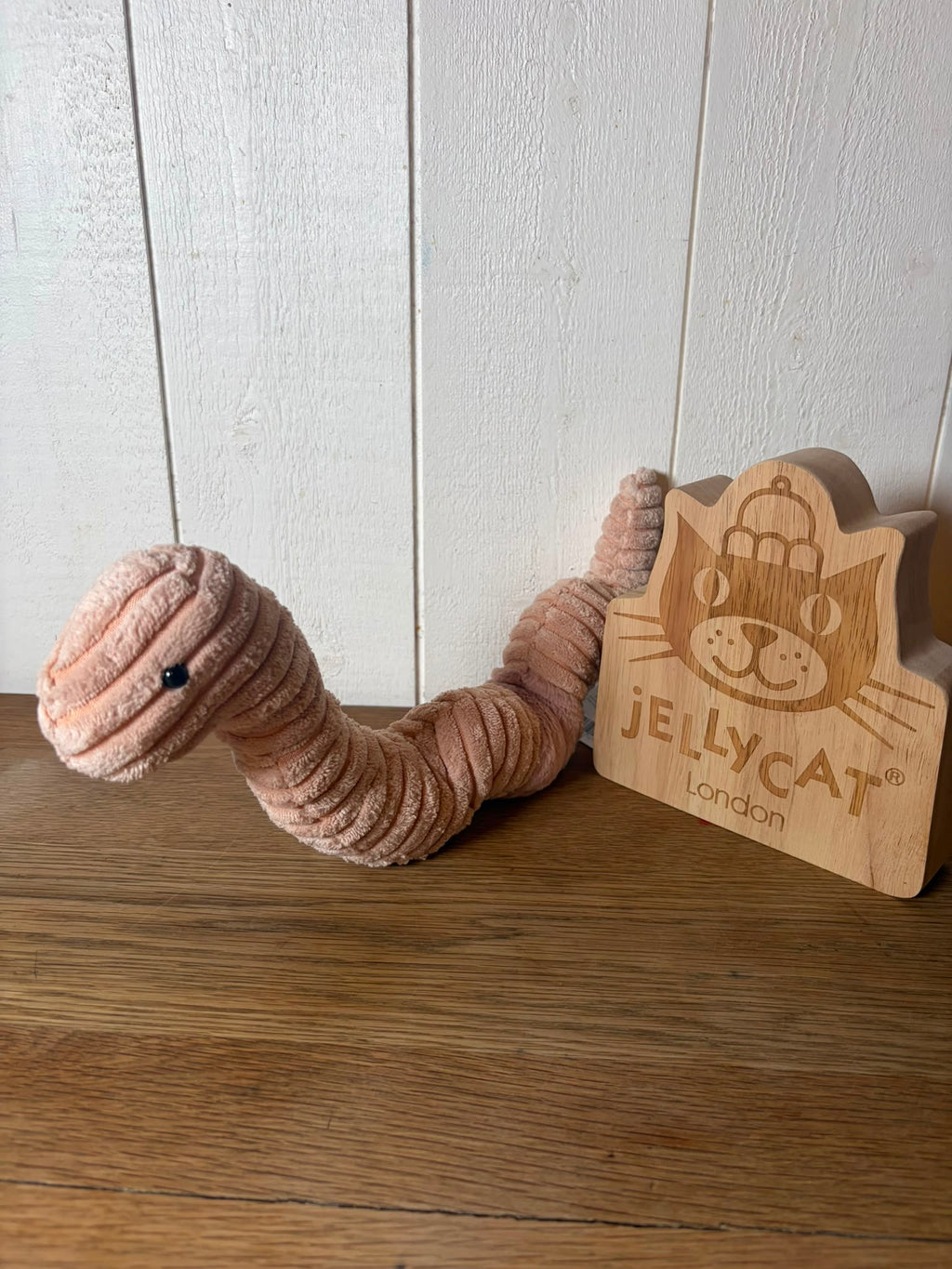Jellycat Waldo Worm