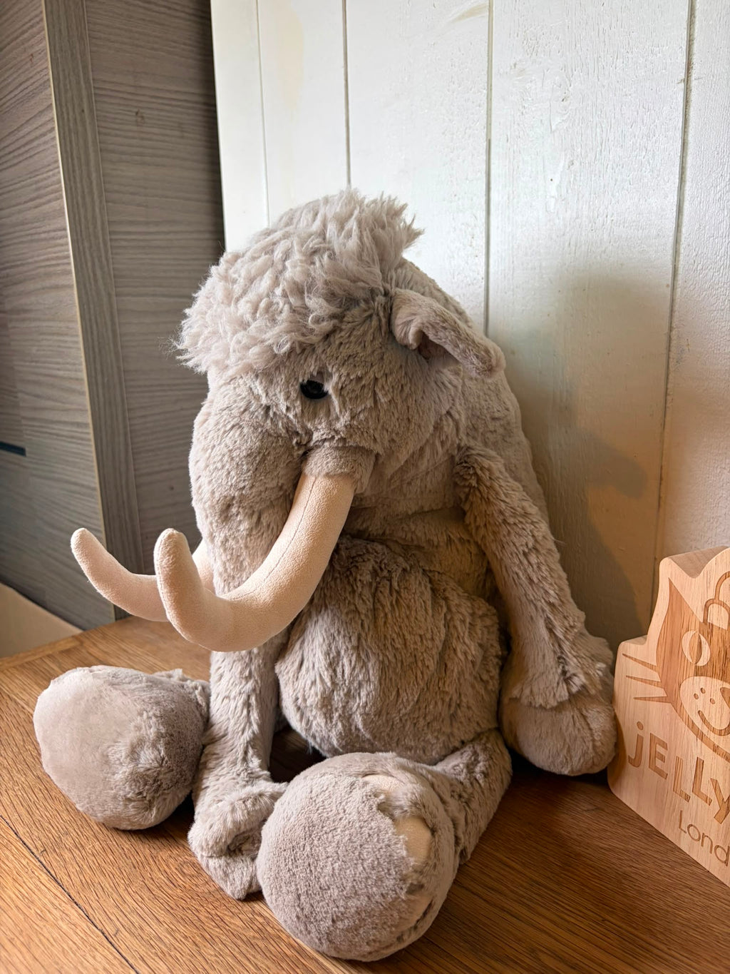 Jellycat Viggo Mammoth