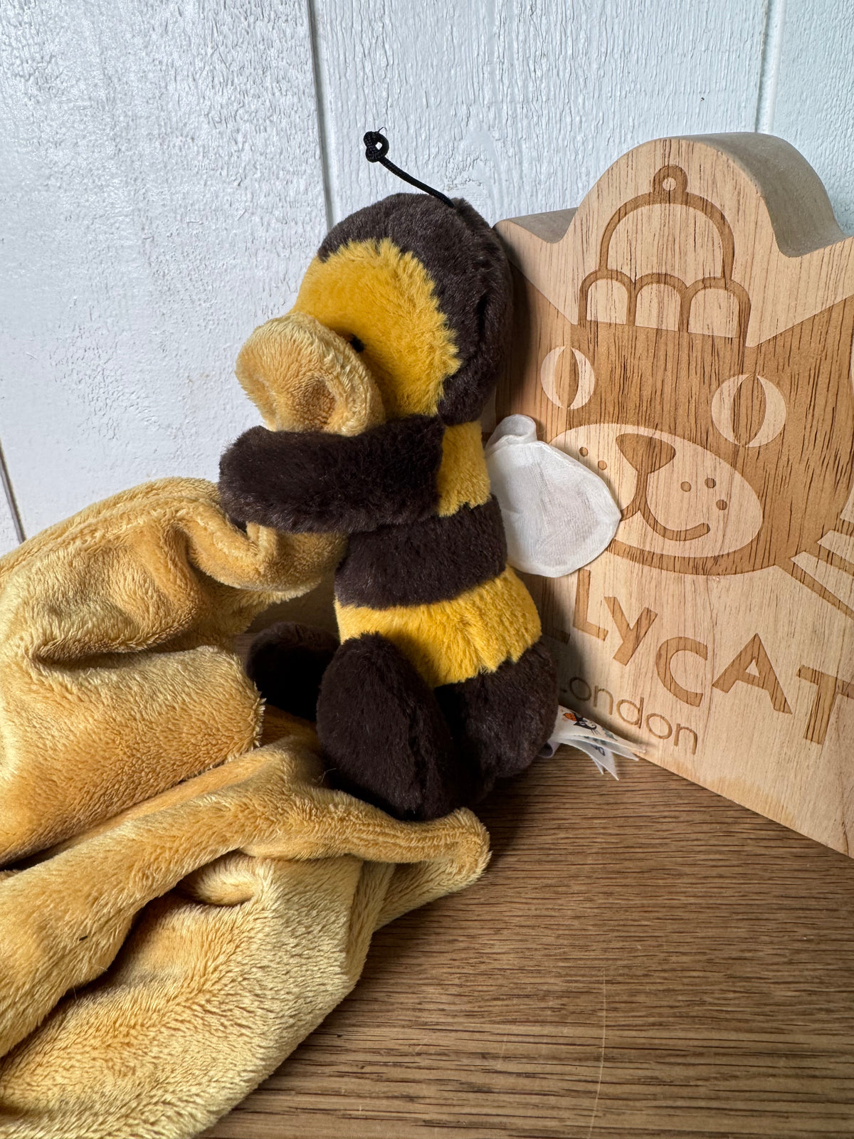 Bashful Bee Soother | Preloved 2