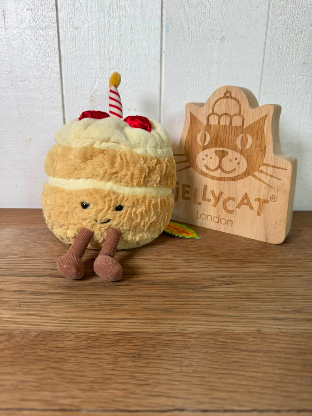 Jellycat Amuseable Birthday Cake