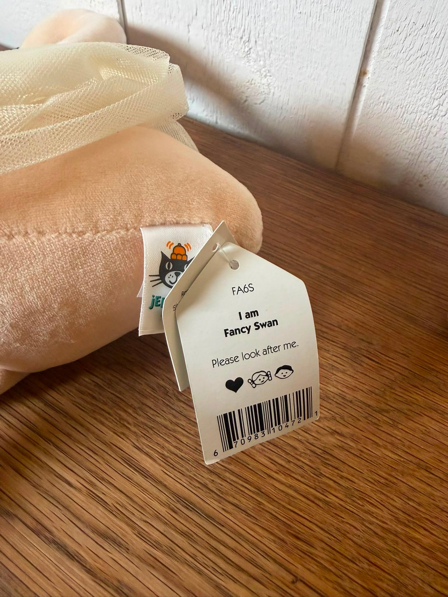 Jellycat Fancy Swan - Writing on Tag