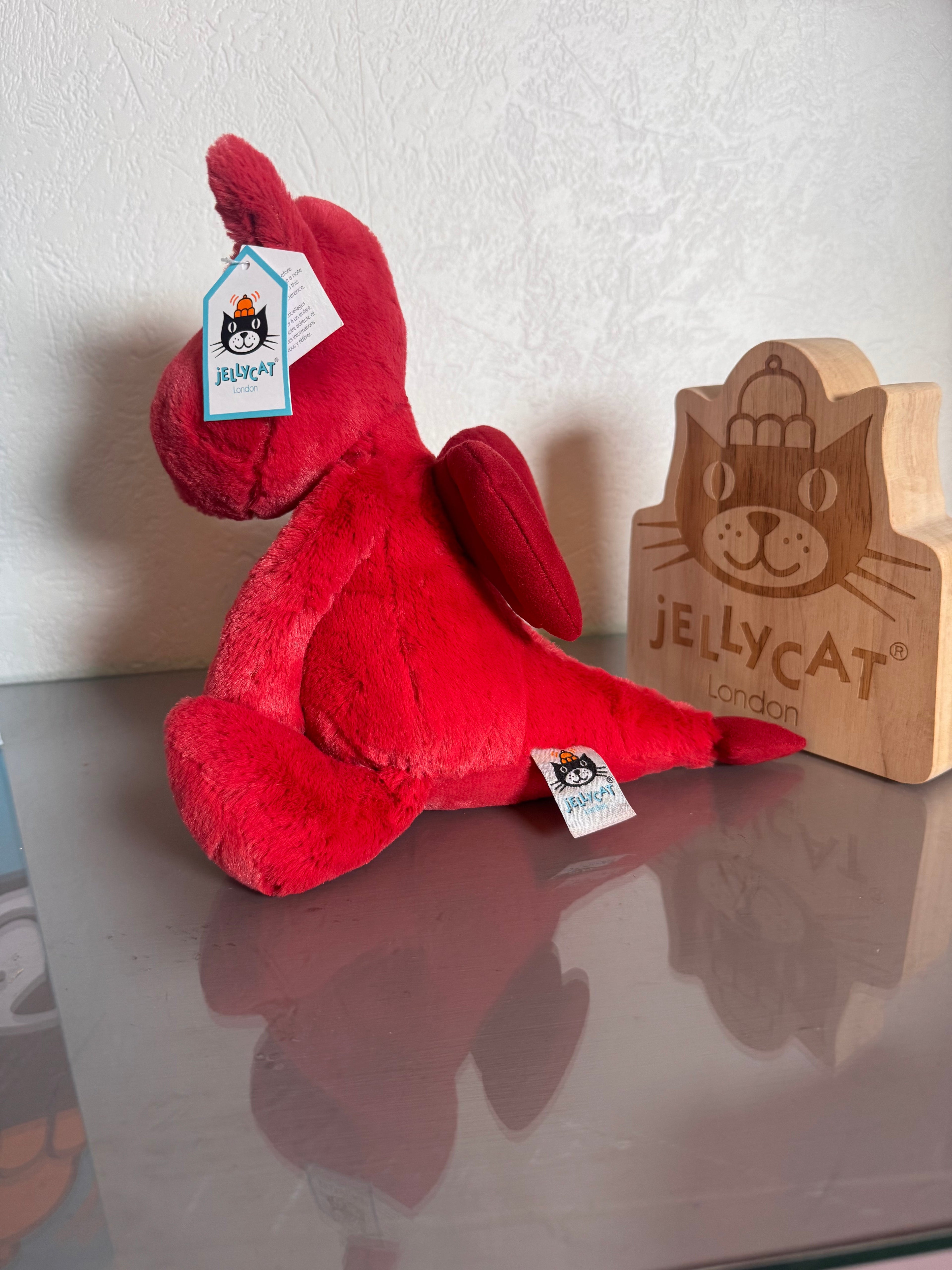 Medium Bashful Red Dragon