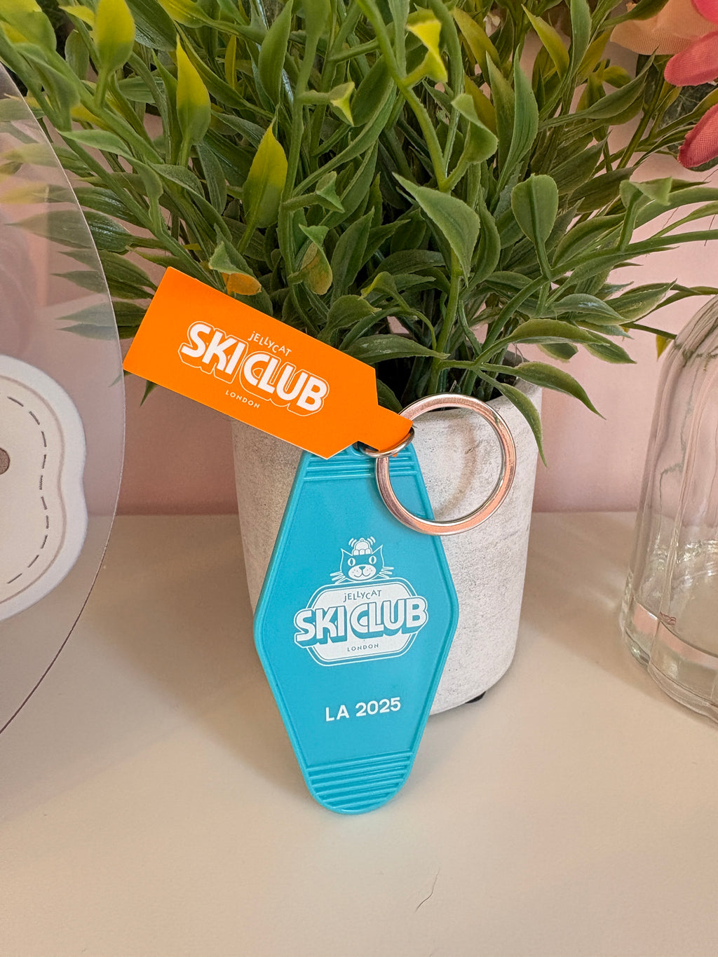Jellycat LA Ski Club Keychain | Exclusive
