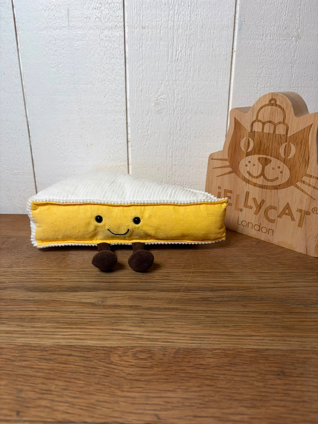 Jellycat Amuseable Brie