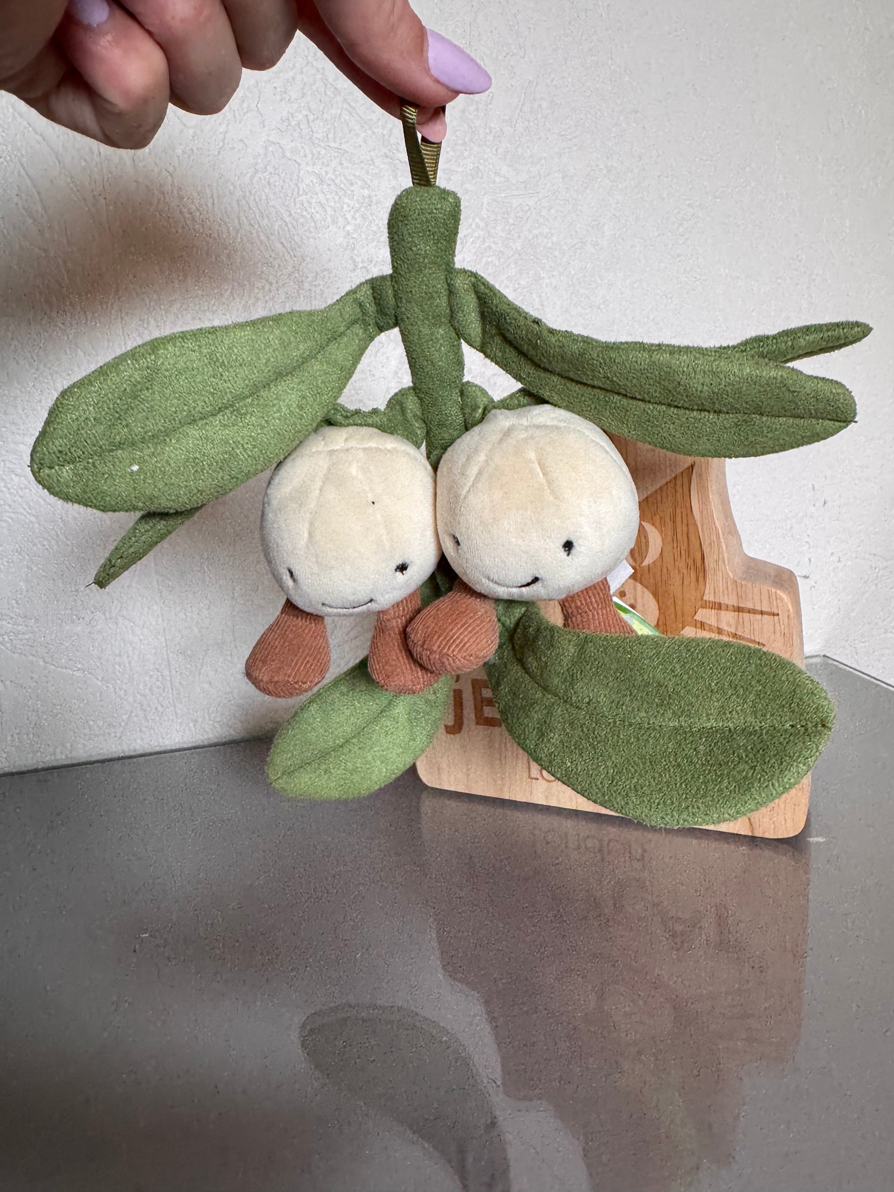 Original Amuseable Mistletoe