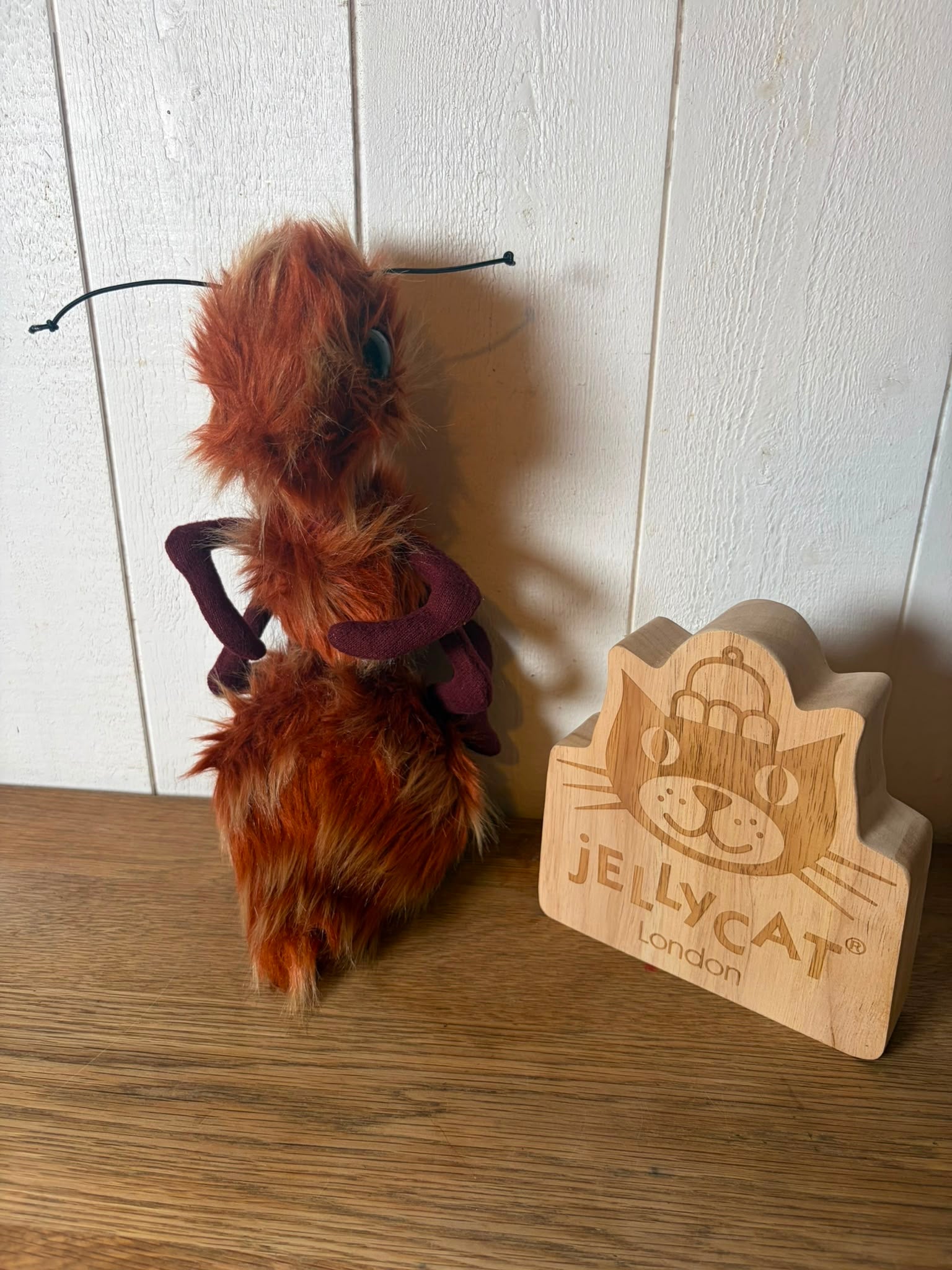 Jellycat Bodacious Bug Red Ant