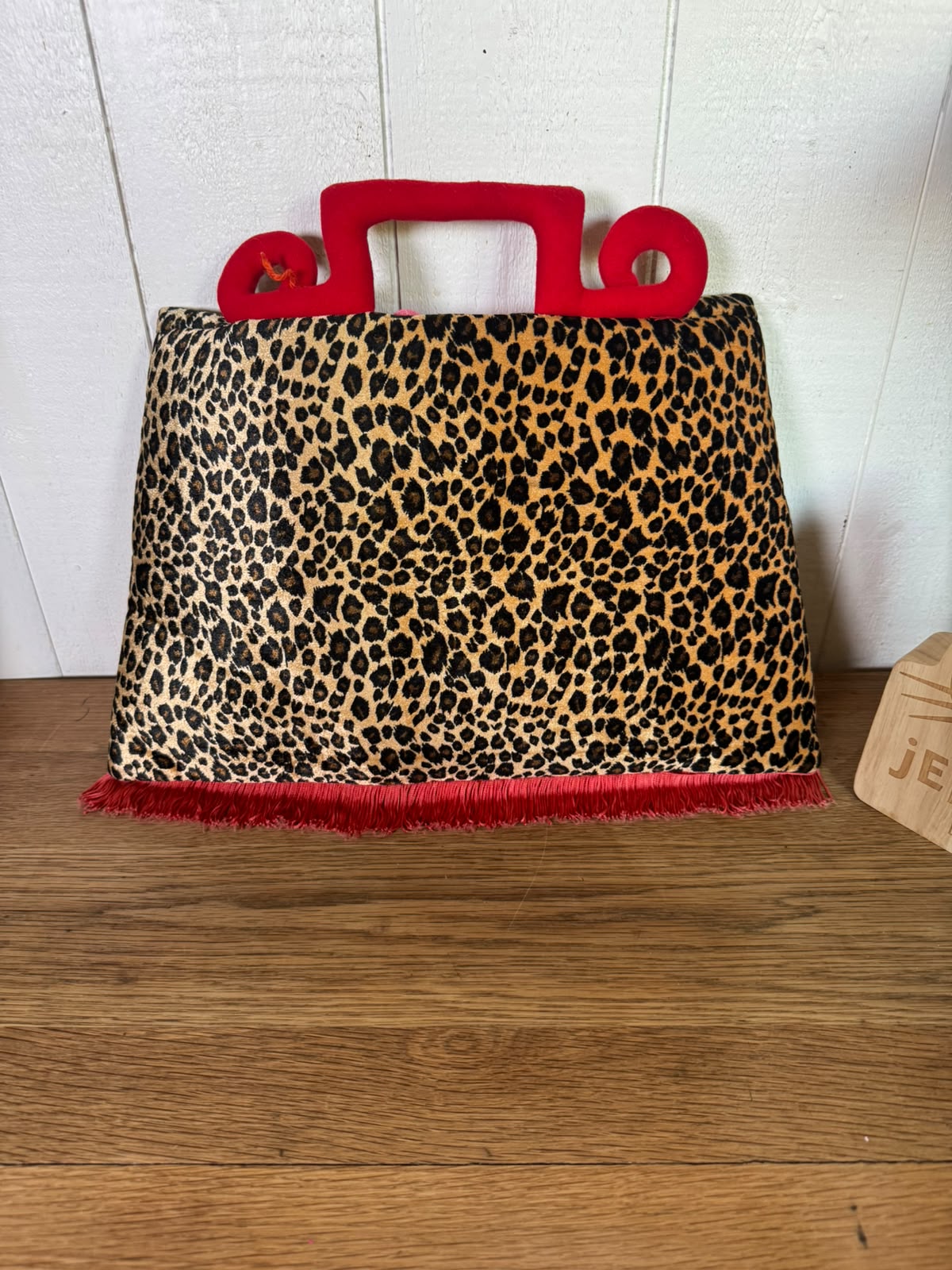 Jellycat Chic Chick Danni Leopard-Print Bookbag