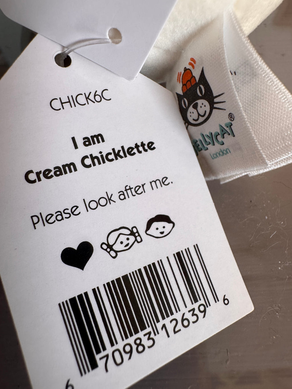 Cream Chicklette