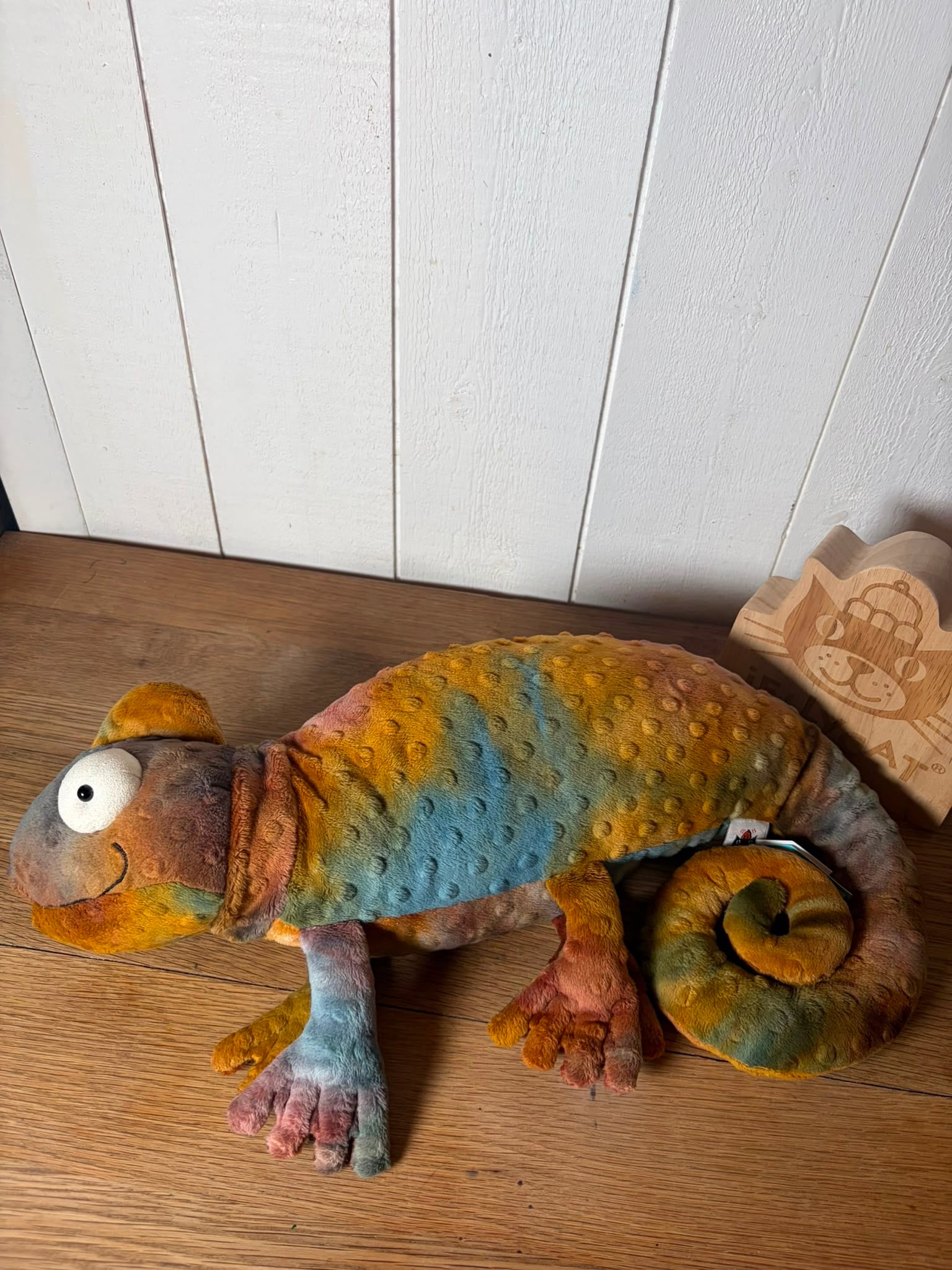 Jellycat Lying Colin Chameleon