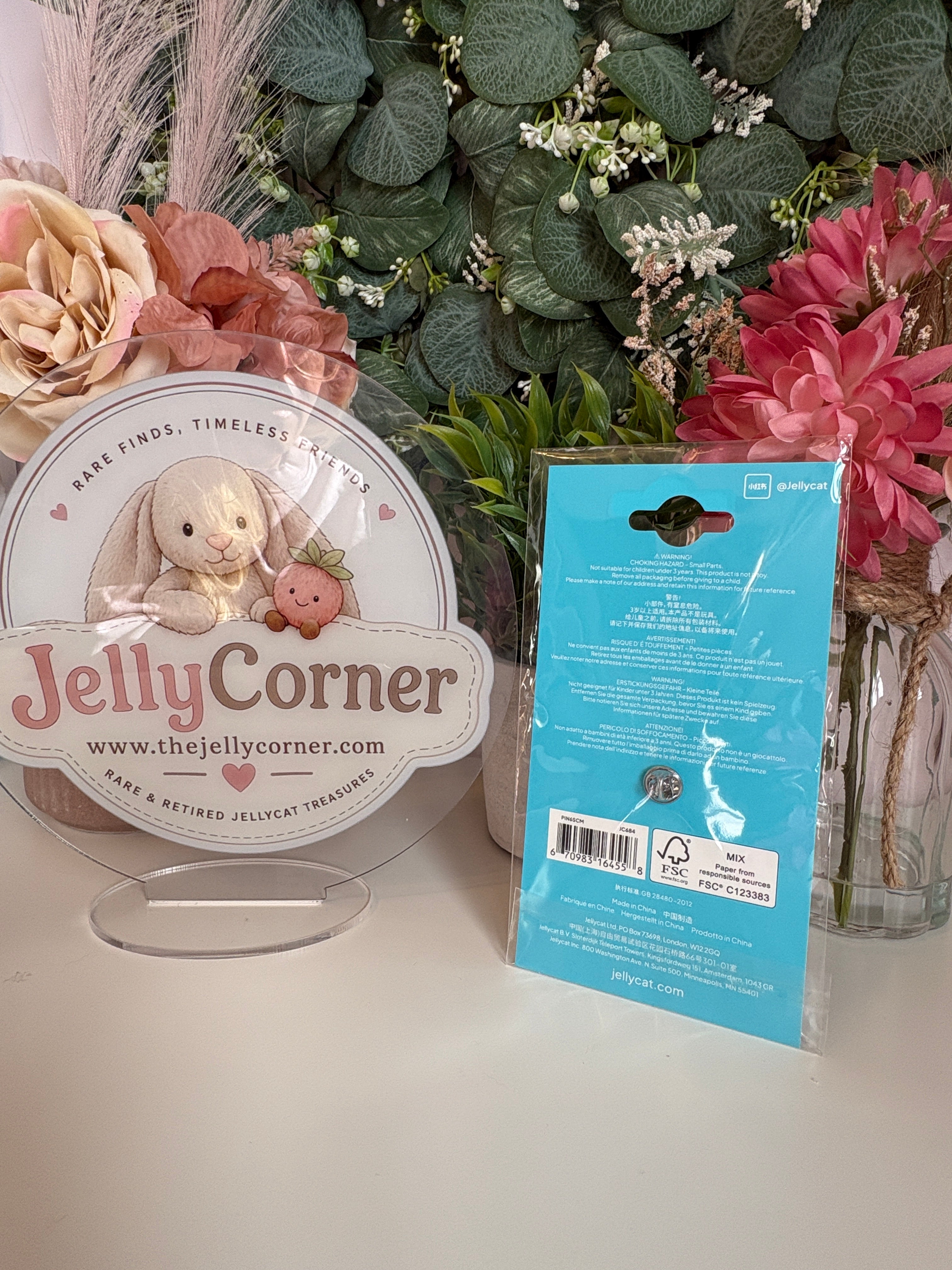 Jellycat Bartholomew Bear Cupcake | Shanghai Exclusive Pin