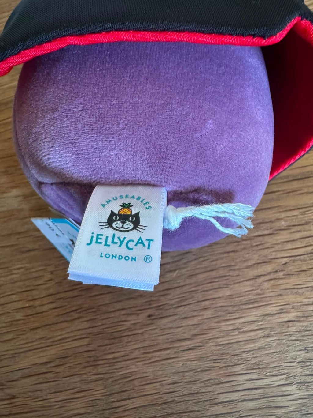 Jellycat Vivacious Aubergine Vampire
